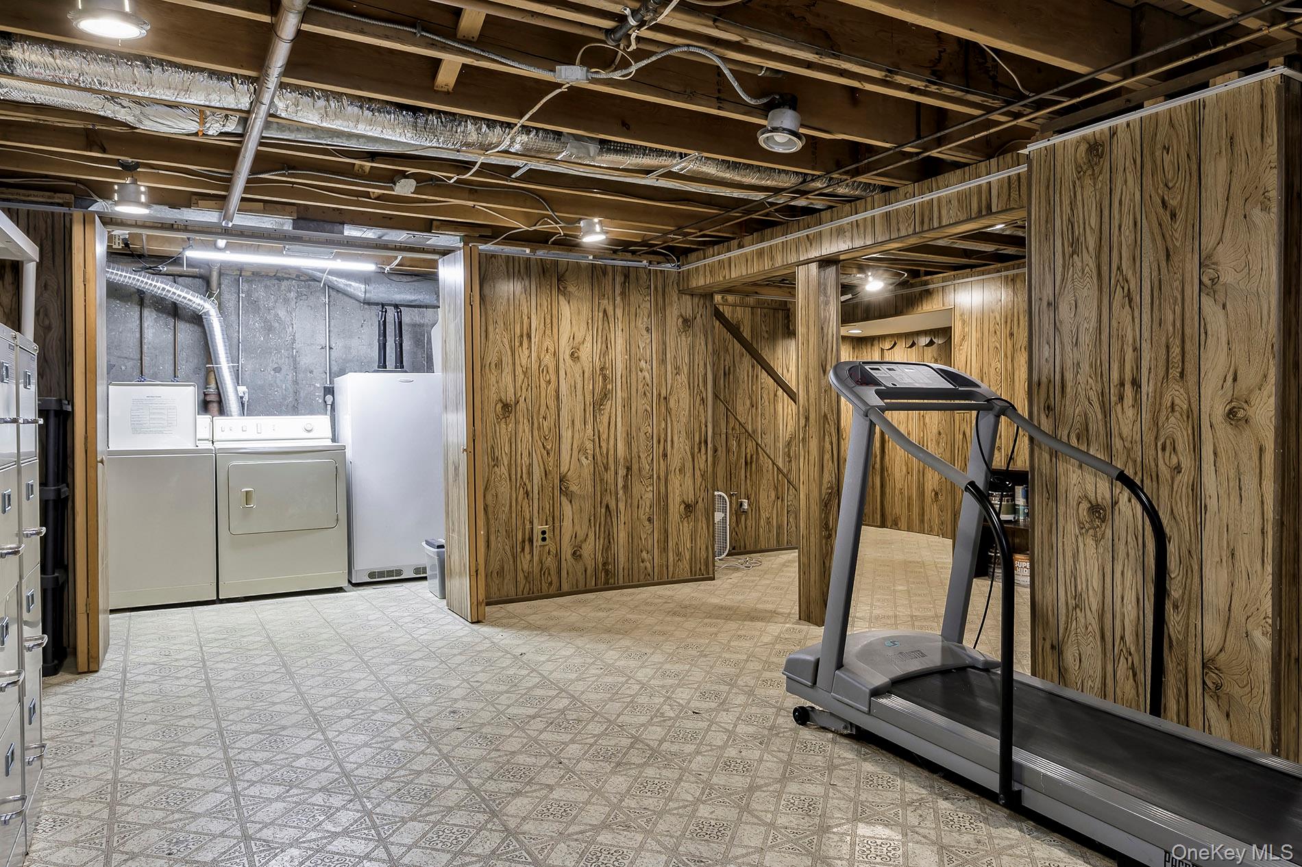 12 Foxdale Court, Huntington Station, NY 11746