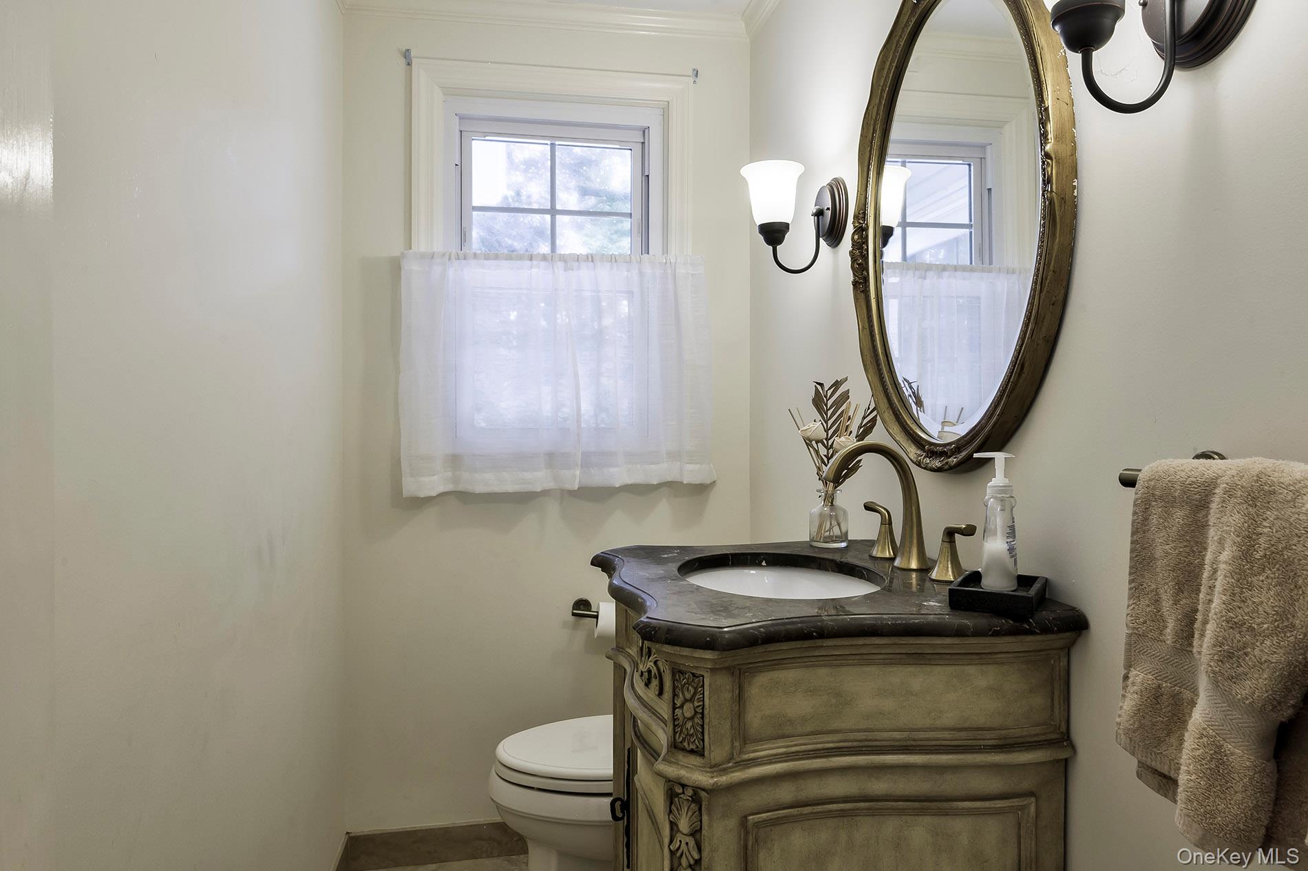 12 Foxdale Court, Huntington Station, NY 11746