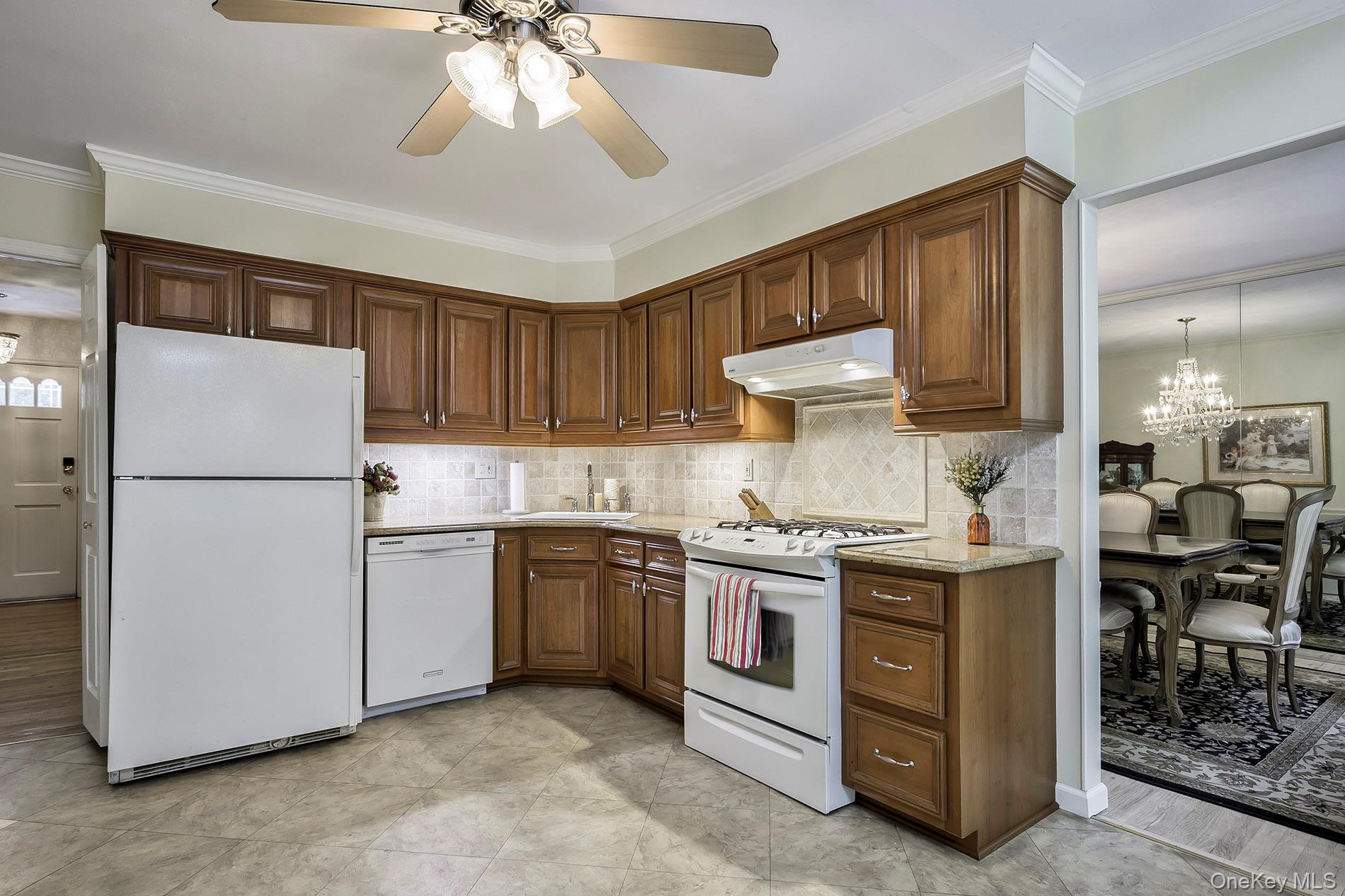 12 Foxdale Court, Huntington Station, NY 11746