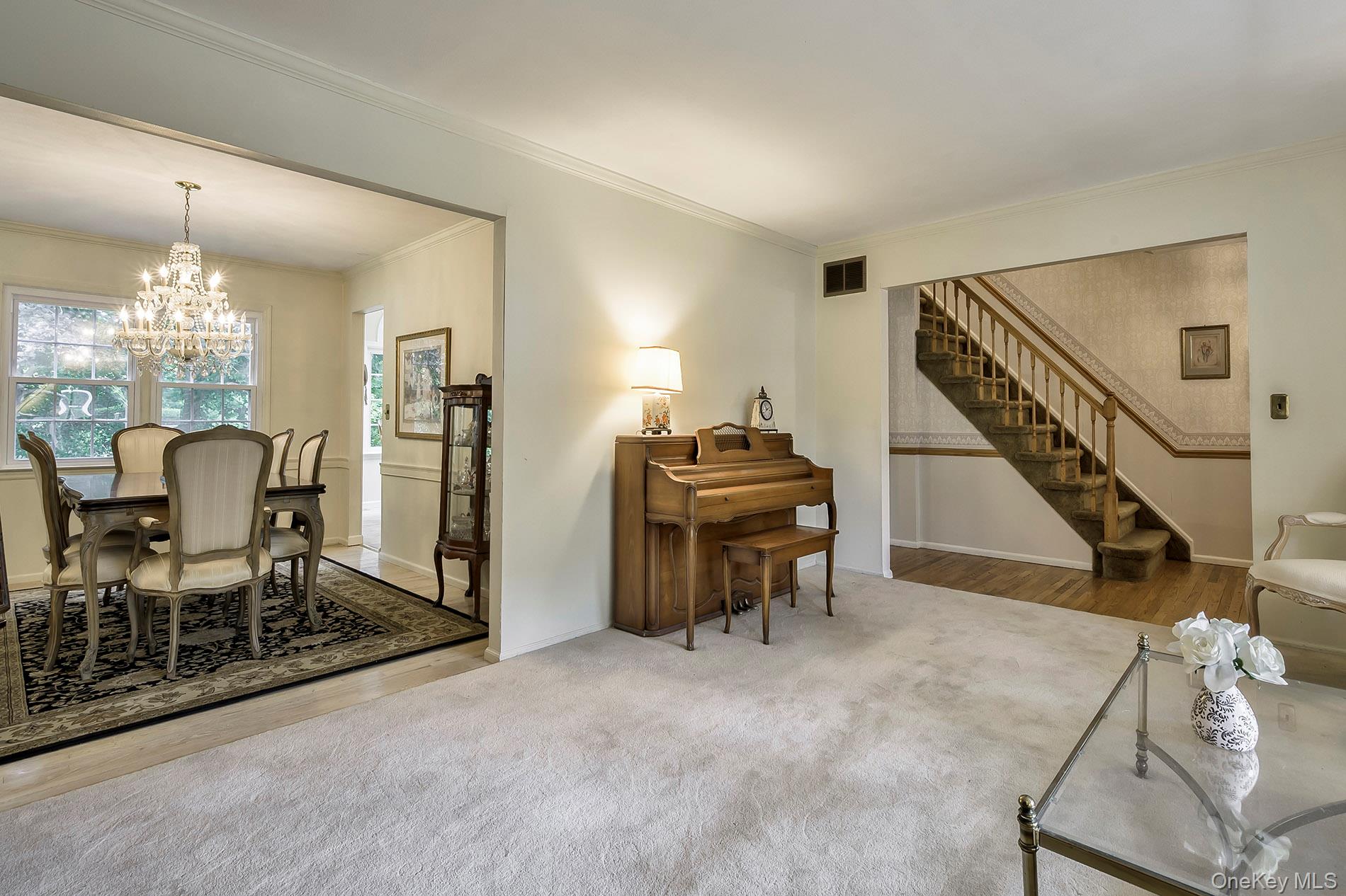 12 Foxdale Court, Huntington Station, NY 11746