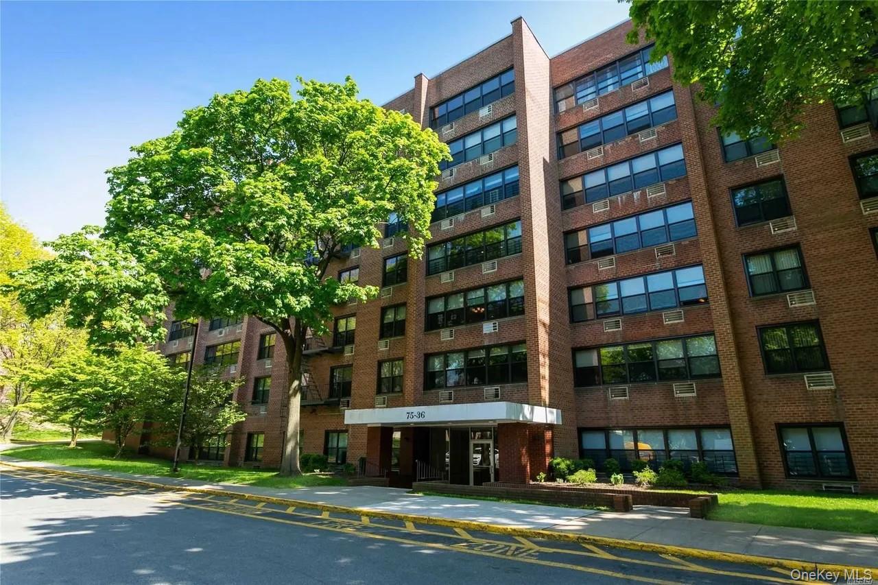 75-36 Bell Blvd # 1E, Bayside, NY 11364