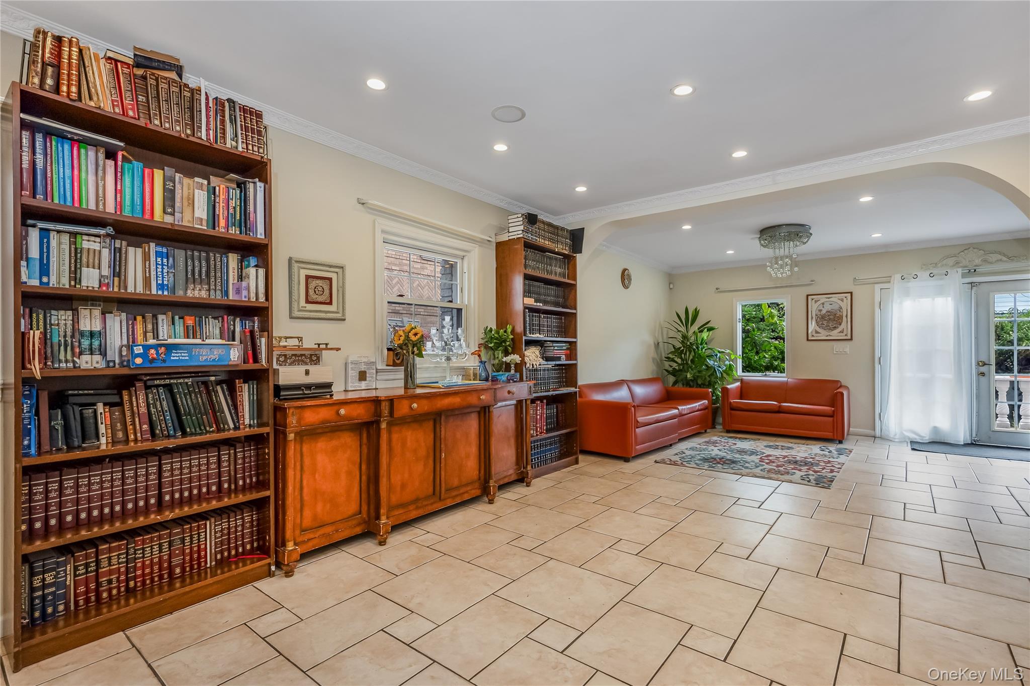 76-27 175 Street, Fresh Meadows, NY 11366