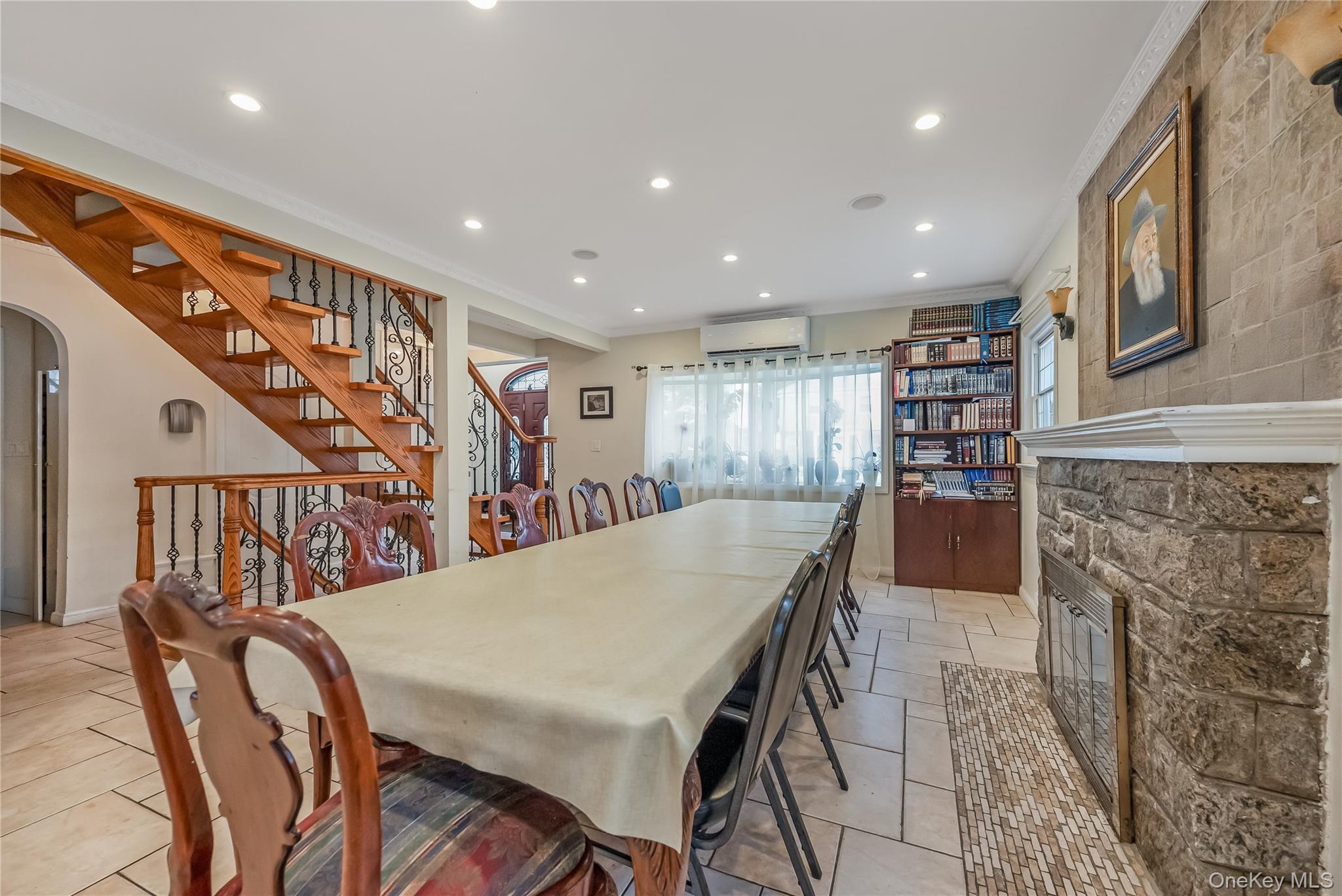 76-27 175 Street, Fresh Meadows, NY 11366