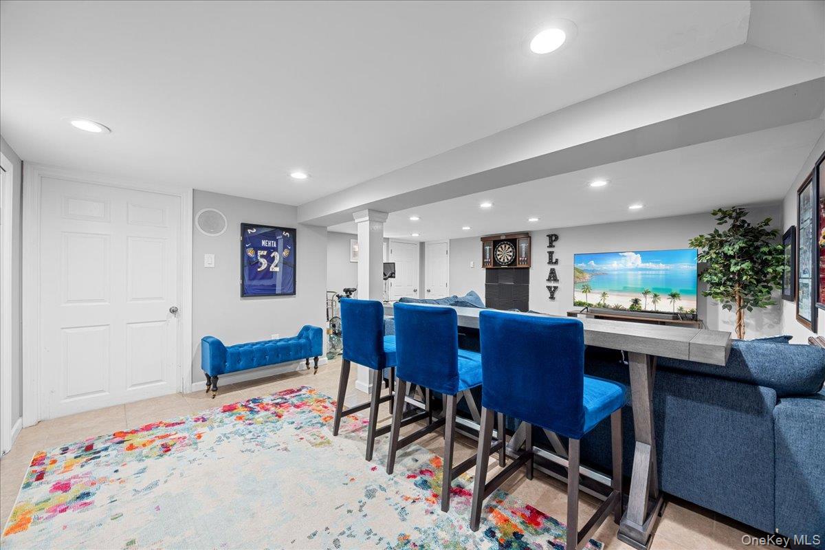 75 Shirley Lane, White Plains, NY 10607