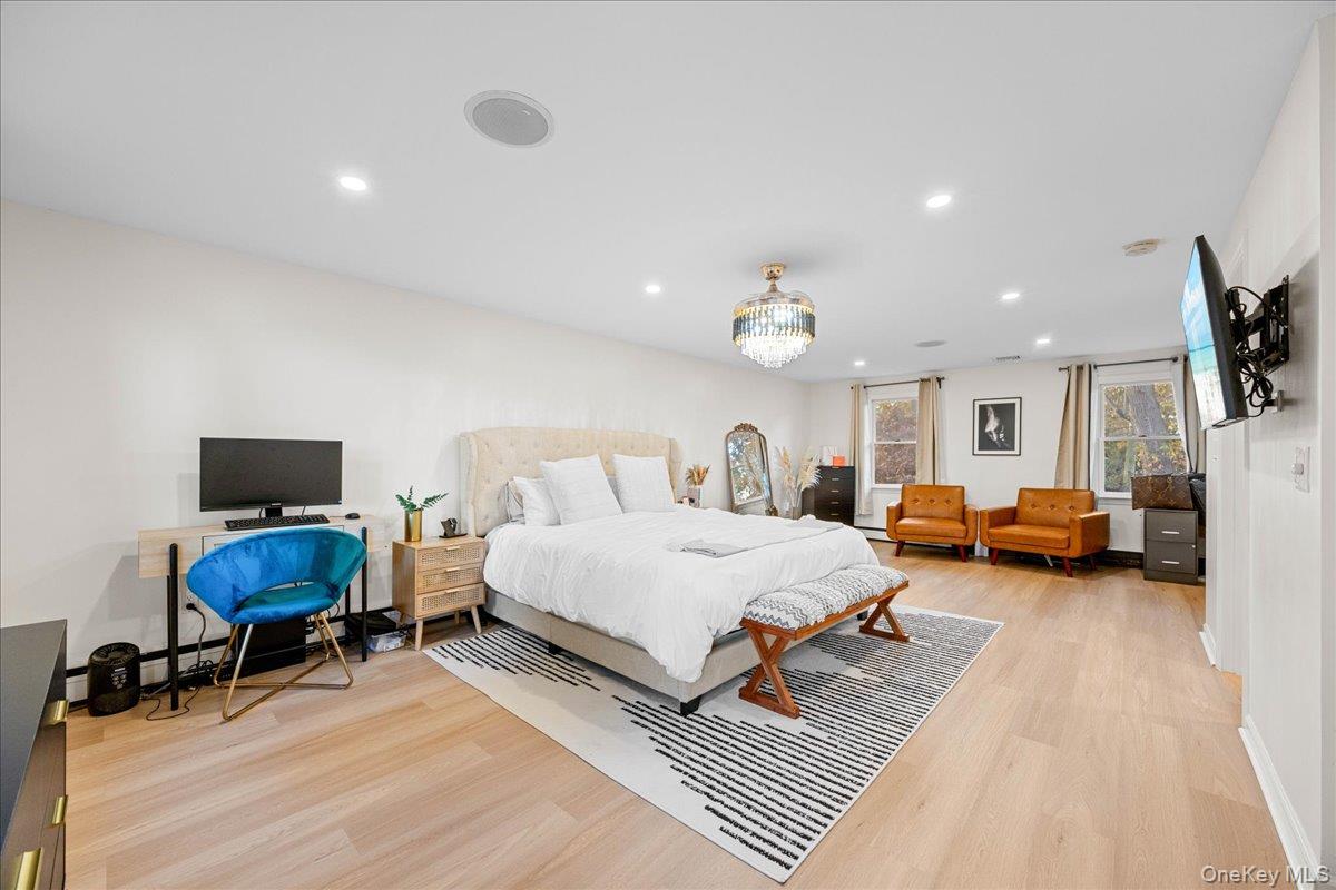 75 Shirley Lane, White Plains, NY 10607