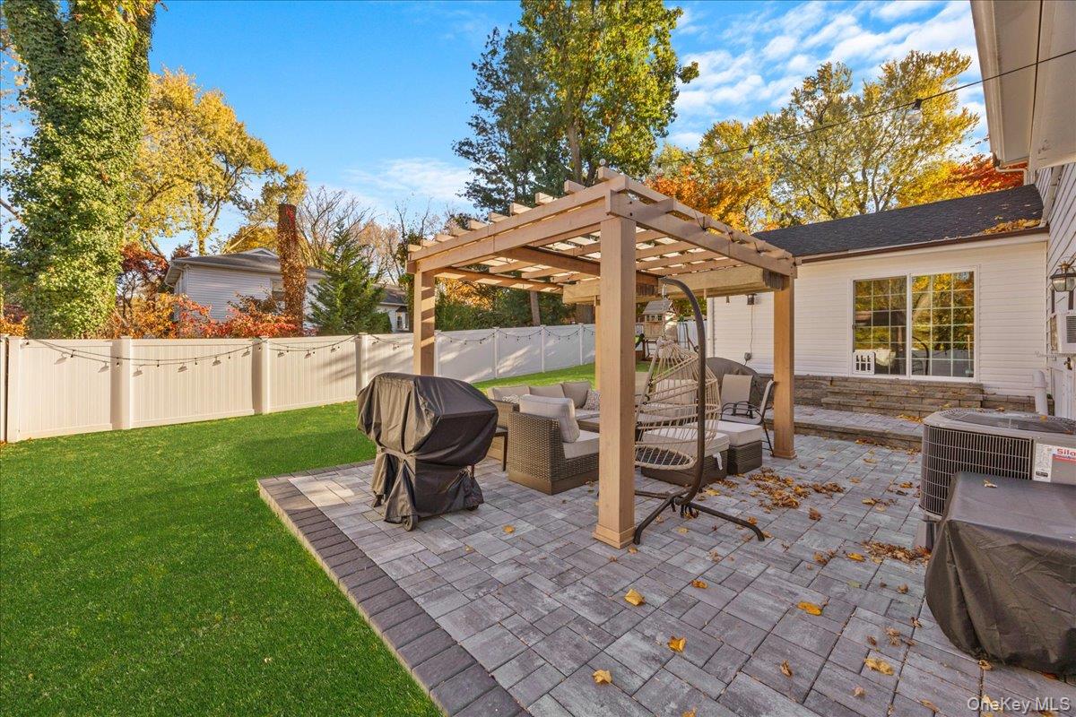 75 Shirley Lane, White Plains, NY 10607