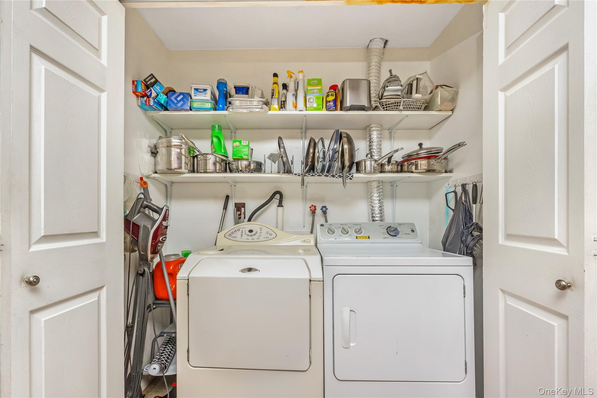 35 Forest Avenue, West Babylon, NY 11704