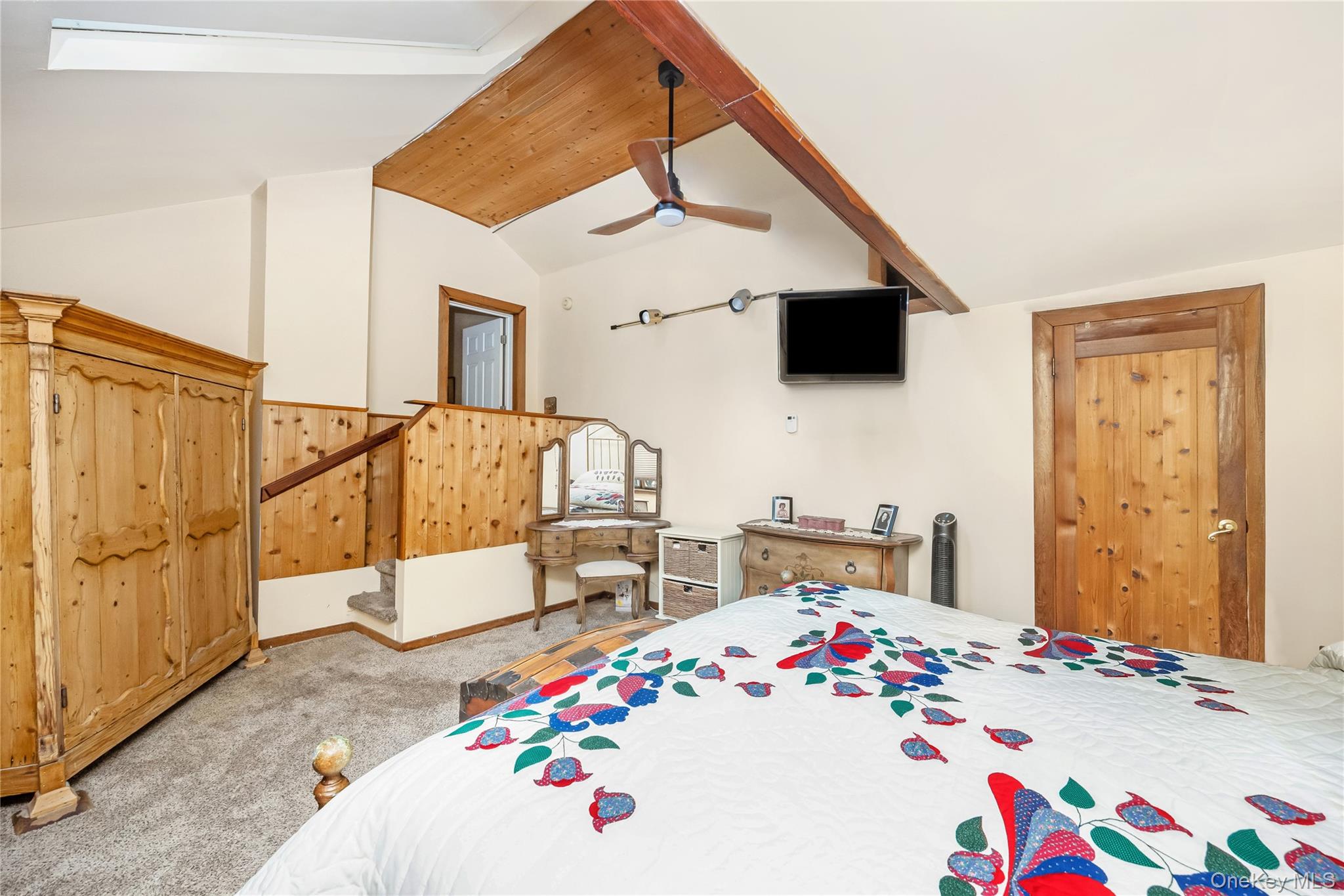 35 Forest Avenue, West Babylon, NY 11704