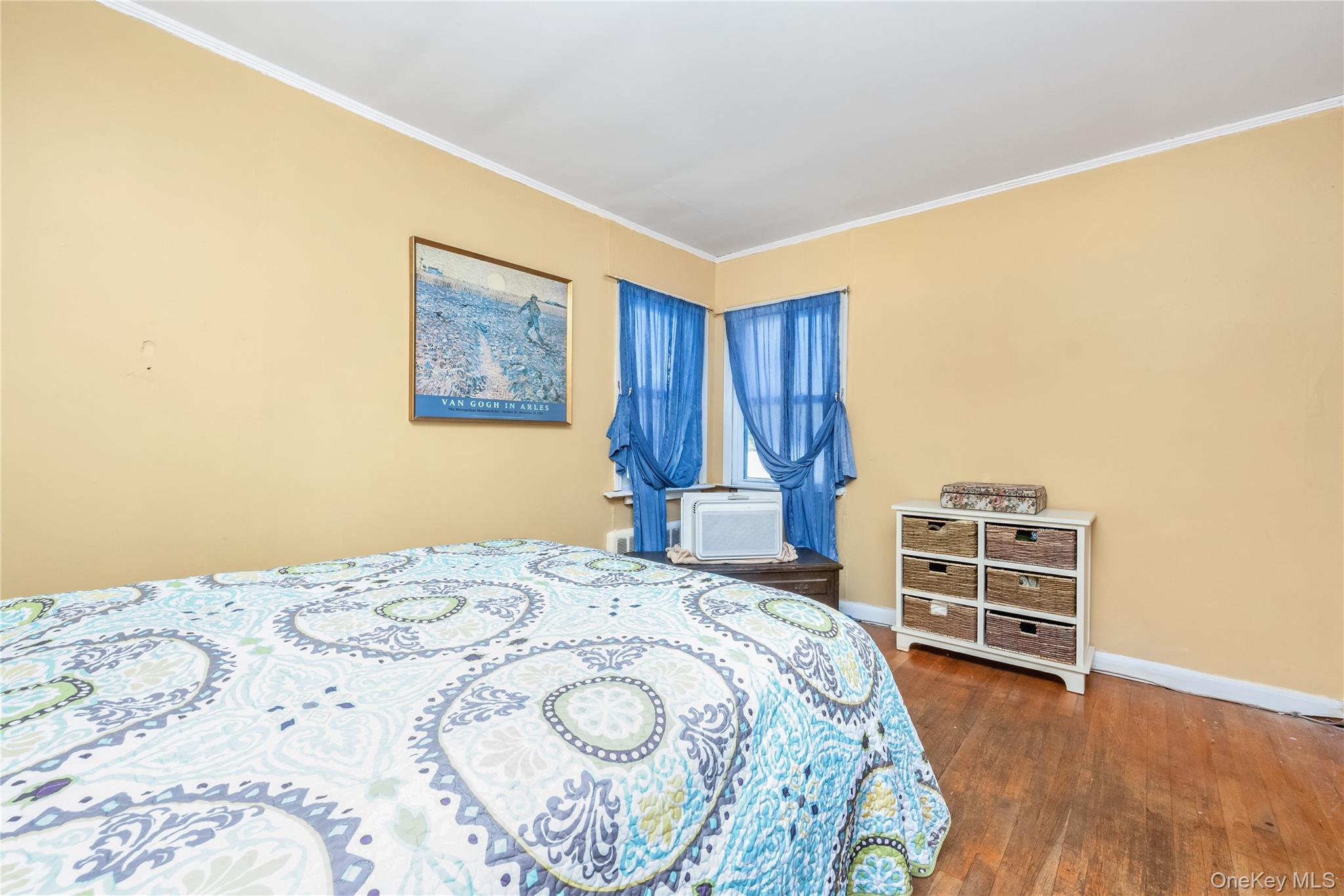 35 Forest Avenue, West Babylon, NY 11704