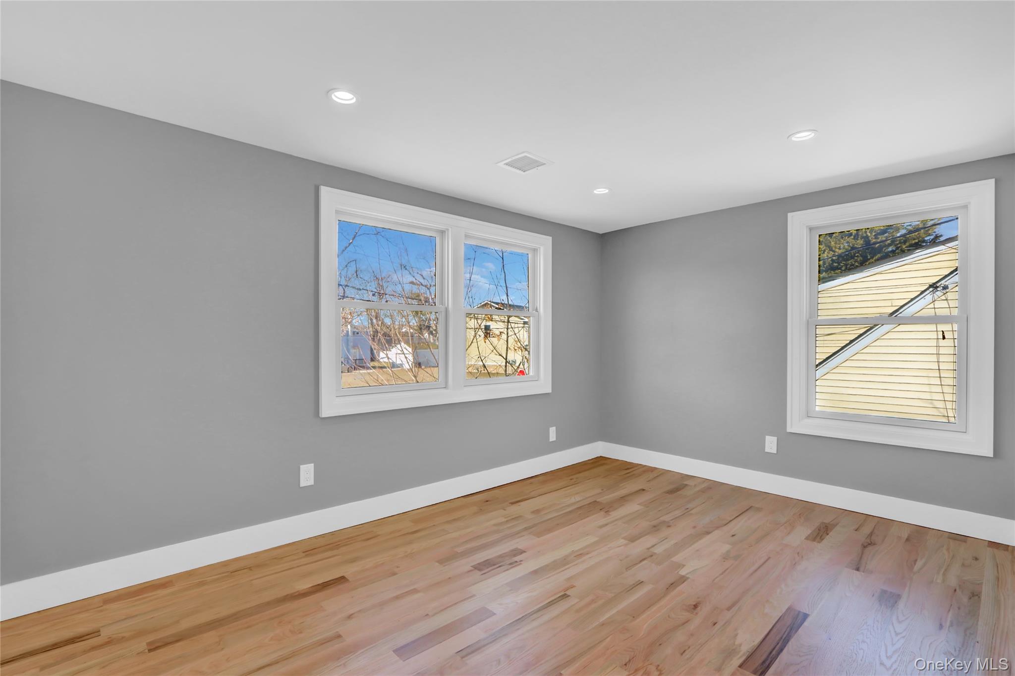 77 Carlls Path, North Babylon, NY 11703