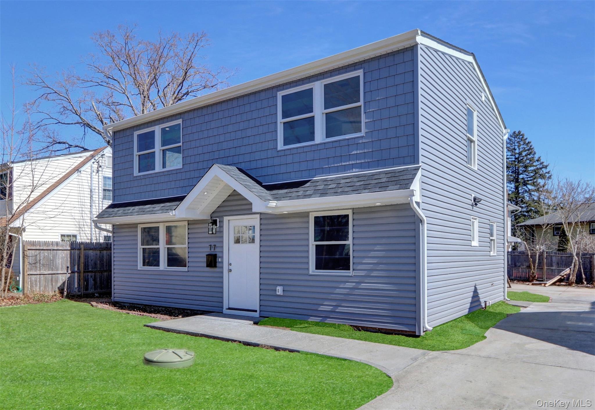 77 Carlls Path, North Babylon, NY 11703