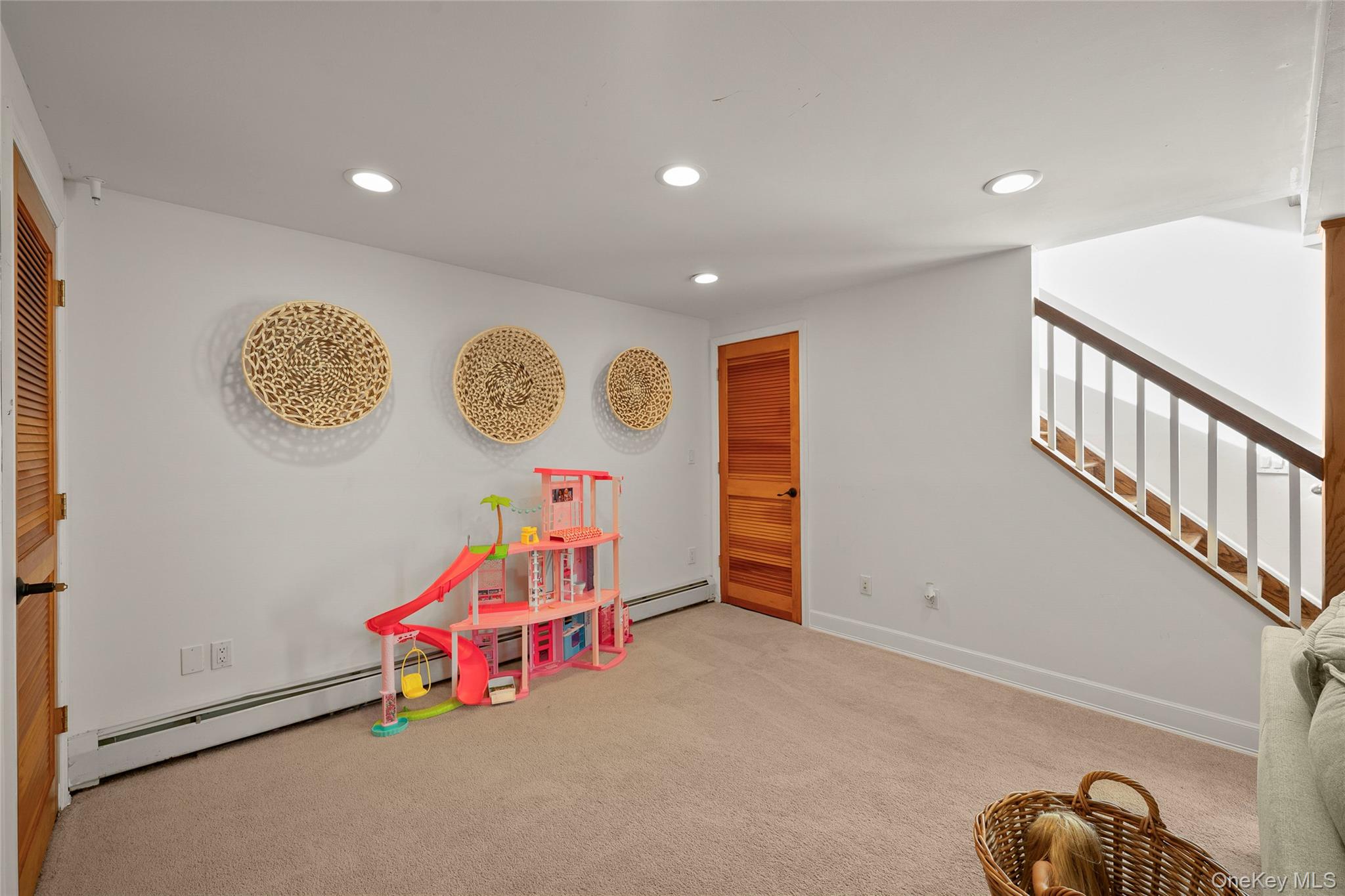 39 Graney Court, Pearl River, NY 10965