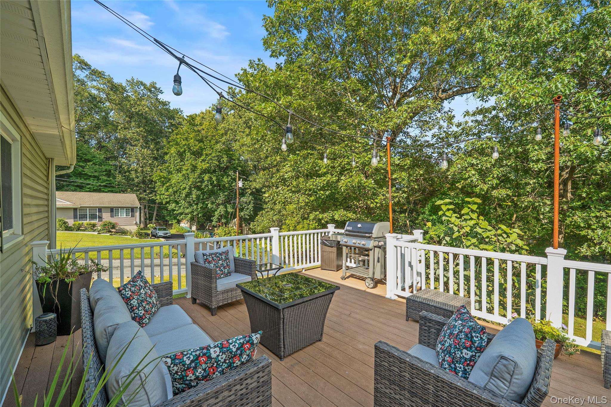 39 Graney Court, Pearl River, NY 10965