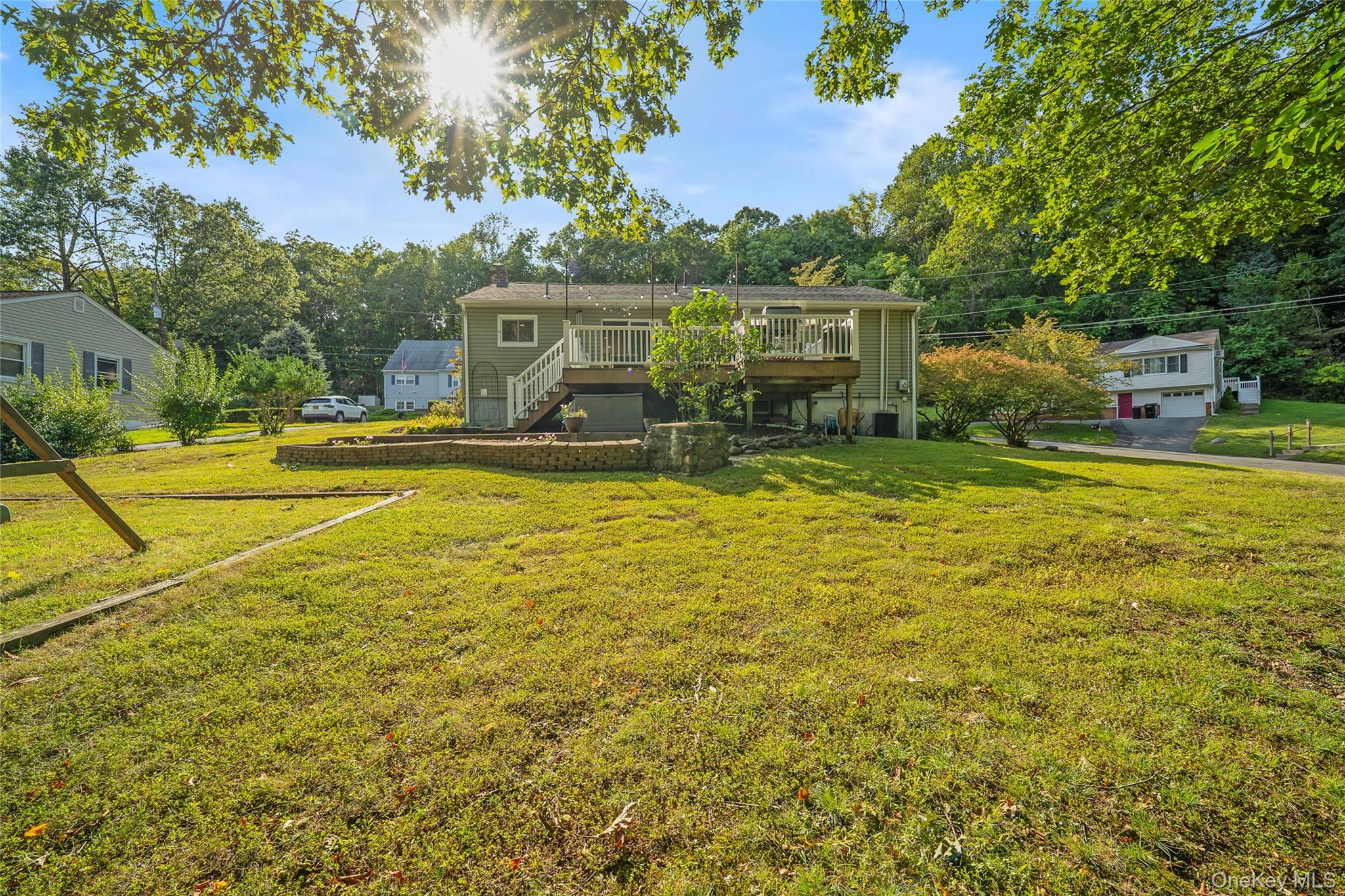 39 Graney Court, Pearl River, NY 10965