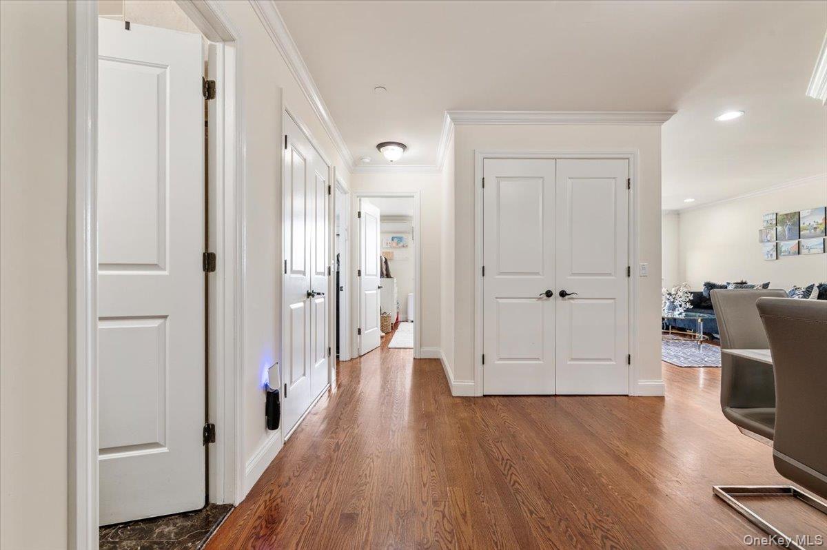 156 Beach 9th Street # 4D, Far Rockaway, NY 11691