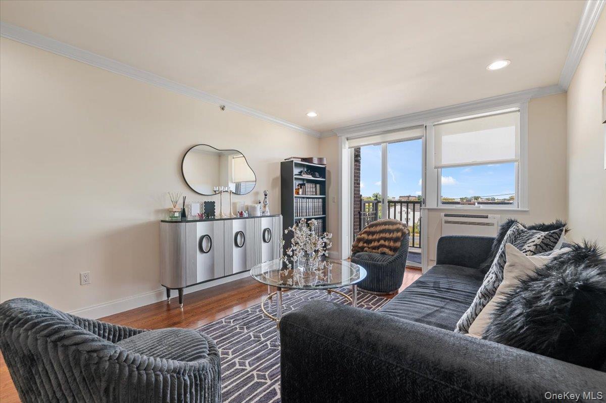 156 Beach 9th Street # 4D, Far Rockaway, NY 11691