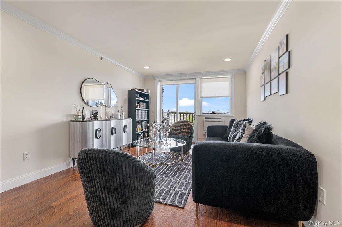 156 Beach 9th Street # 4D, Far Rockaway, NY 11691