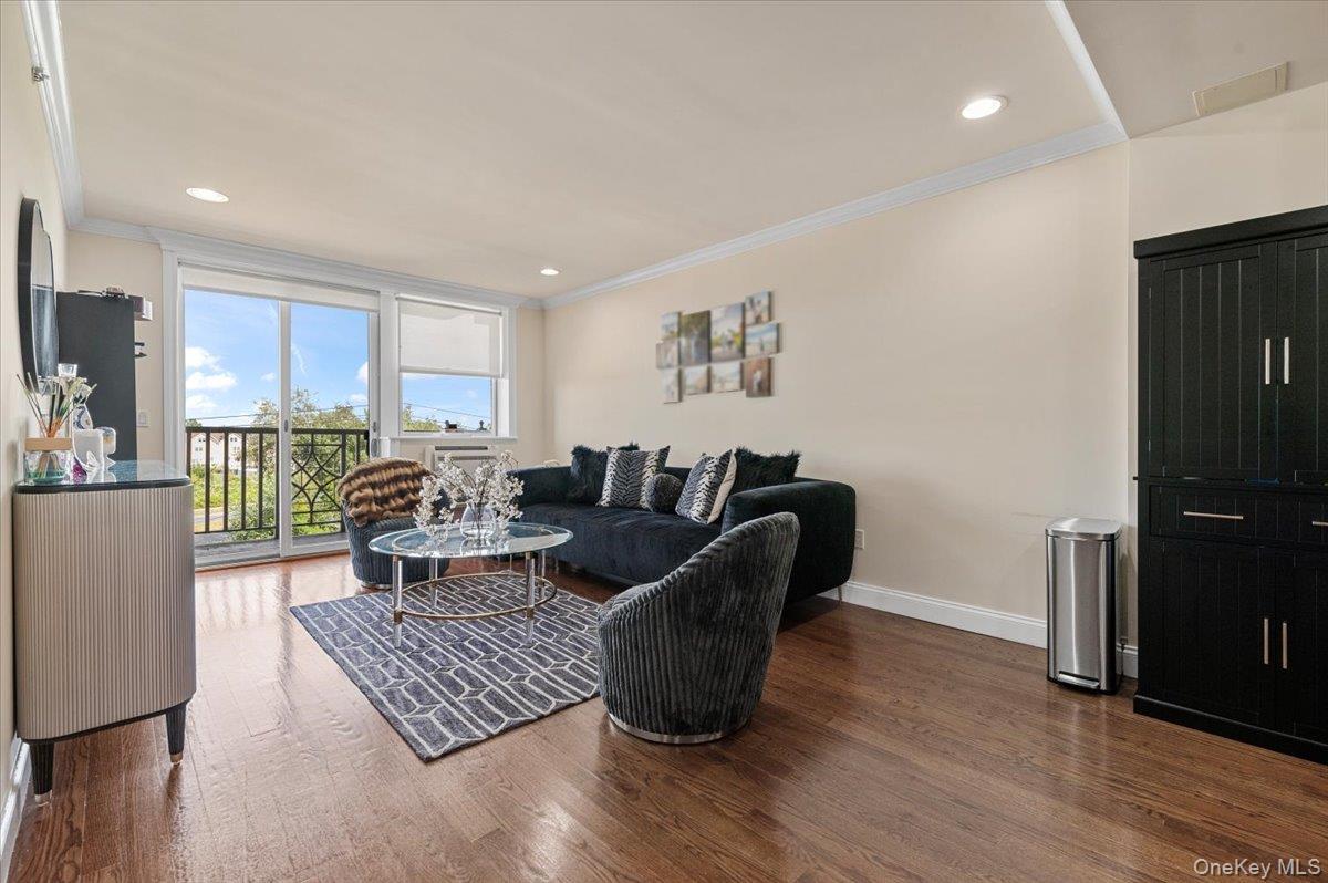 156 Beach 9th Street # 4D, Far Rockaway, NY 11691