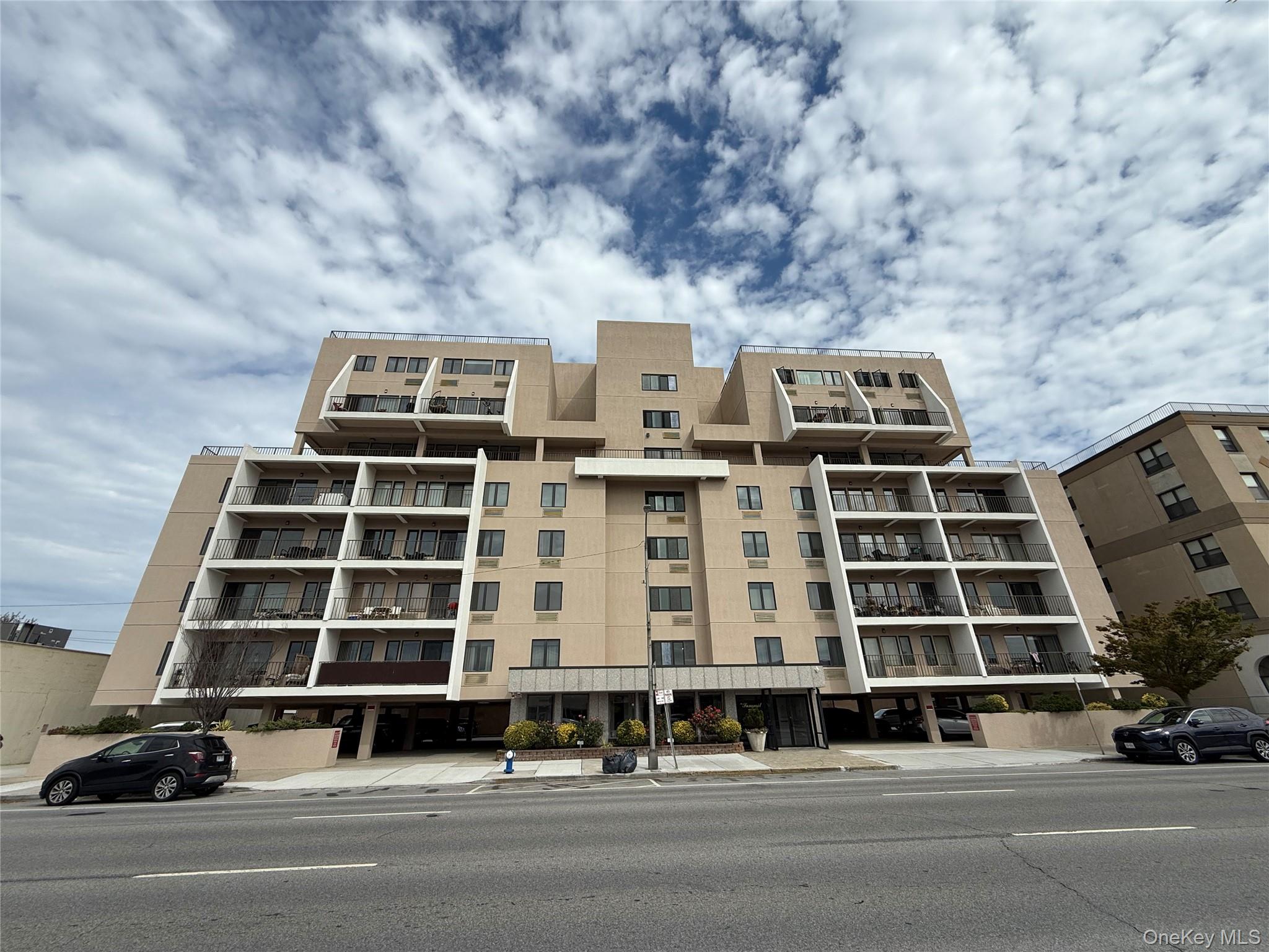 235 W Park Avenue # 308, Long Beach, NY 11561