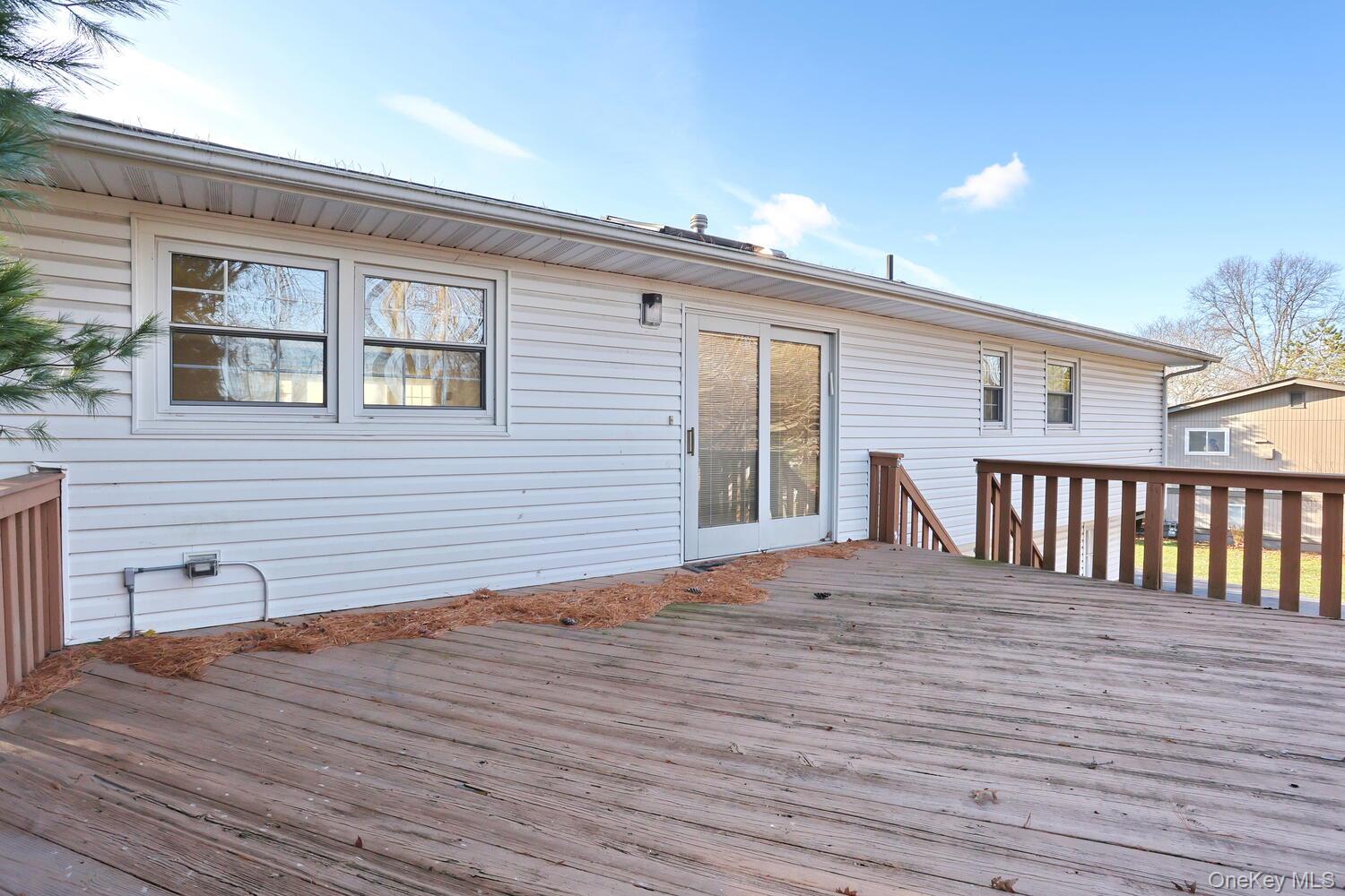 12 Van Gogh Lane, Airmont, NY 10901