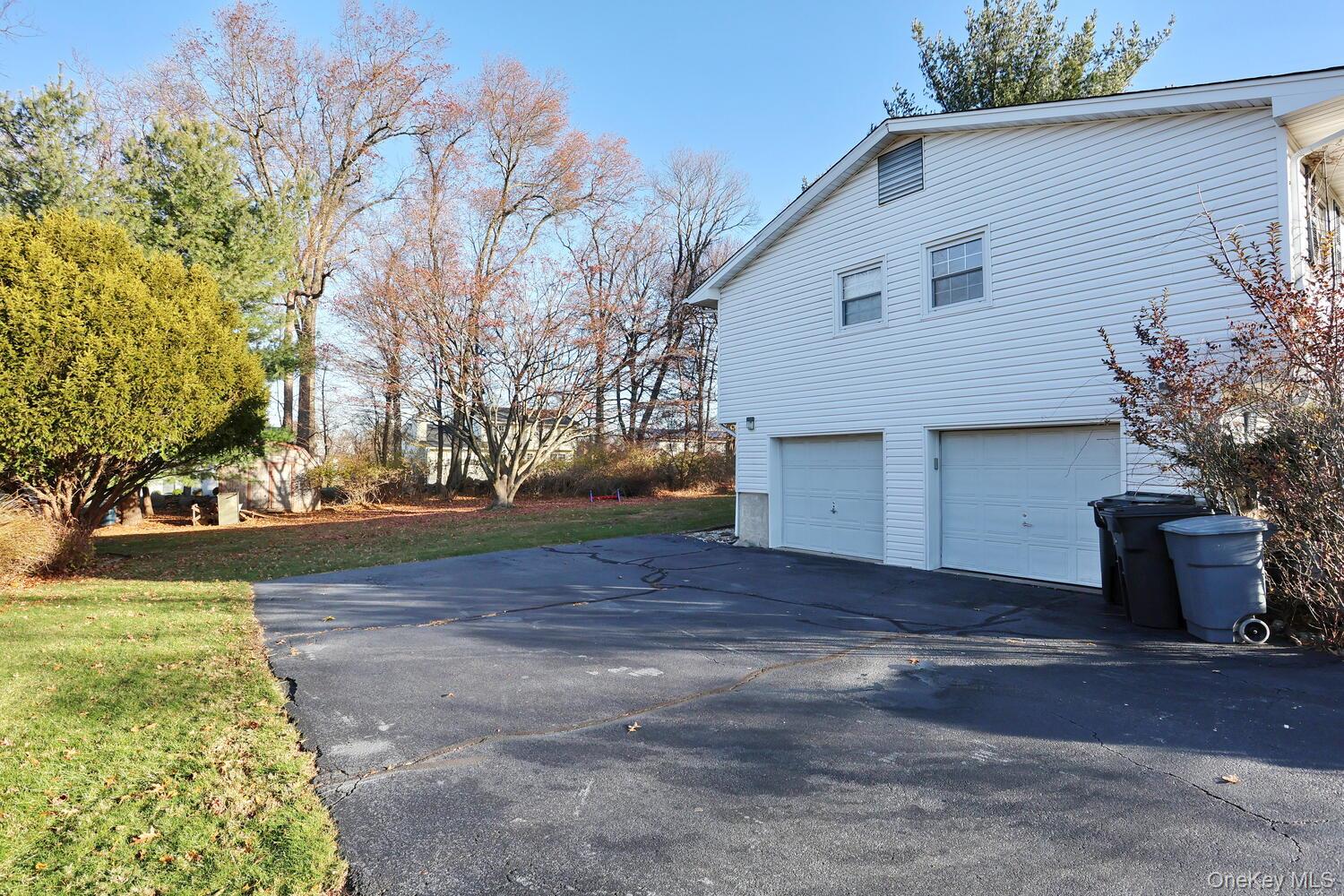 12 Van Gogh Lane, Airmont, NY 10901