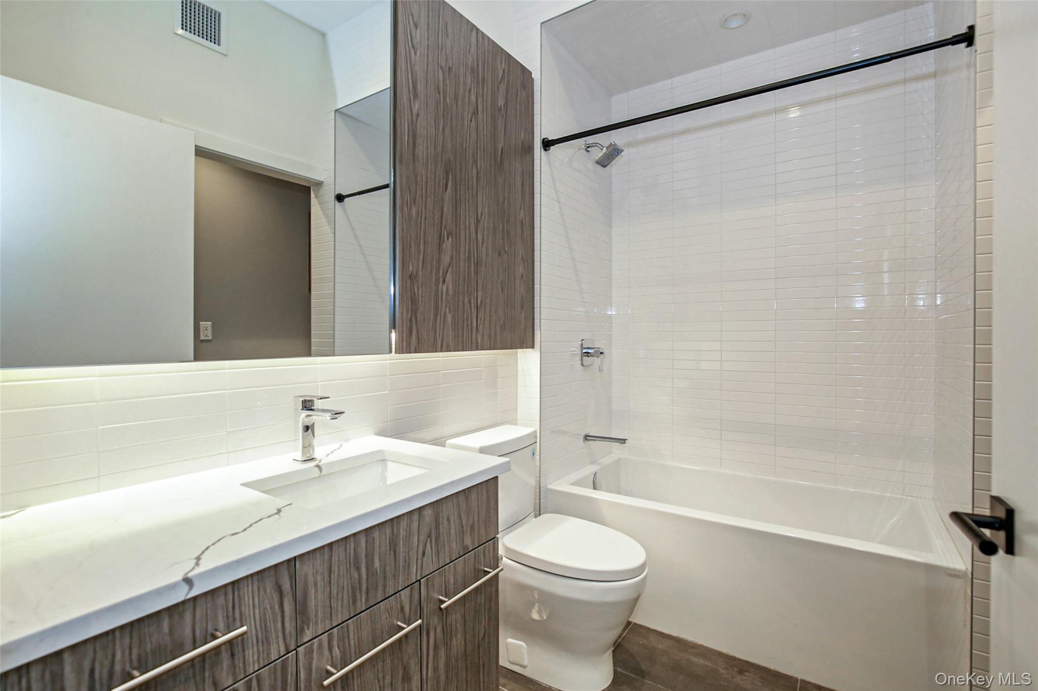 39 Washington Avenue # 205, Pleasantville, NY 10570