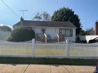 11 Benjoe Dr, Amityville, NY 11701