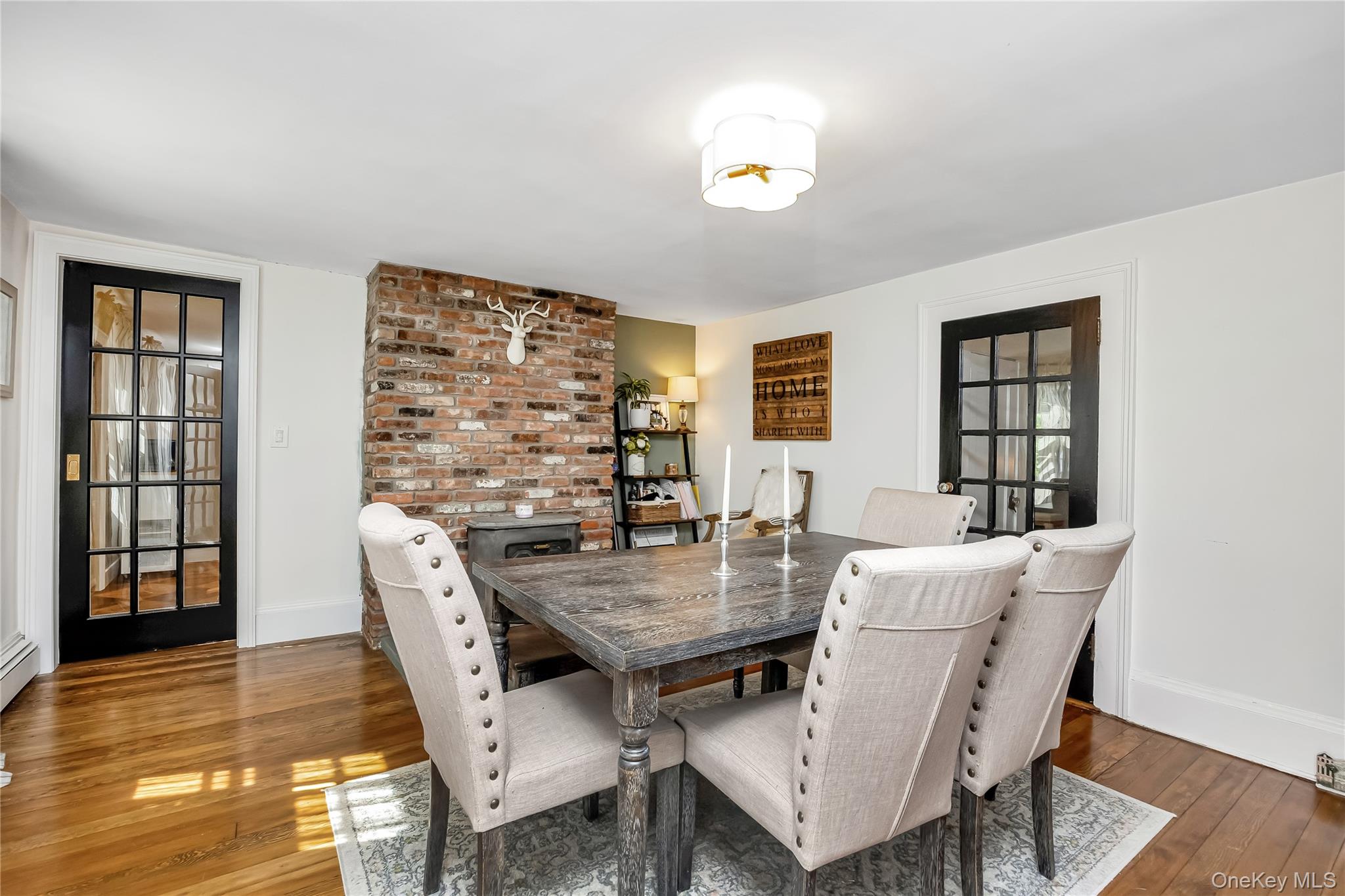 16 Rider Avenue, Malverne, NY 11565