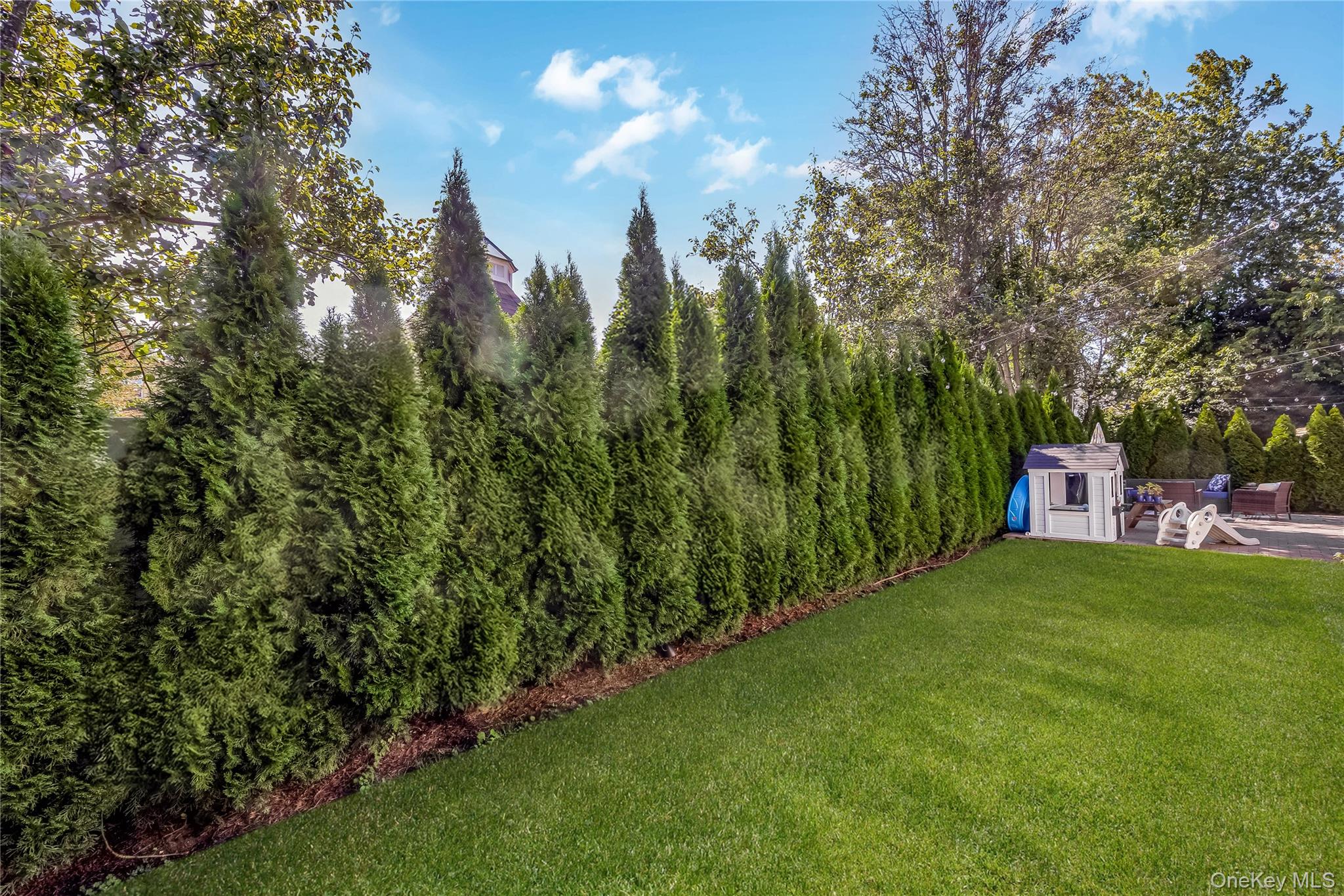 16 Rider Avenue, Malverne, NY 11565