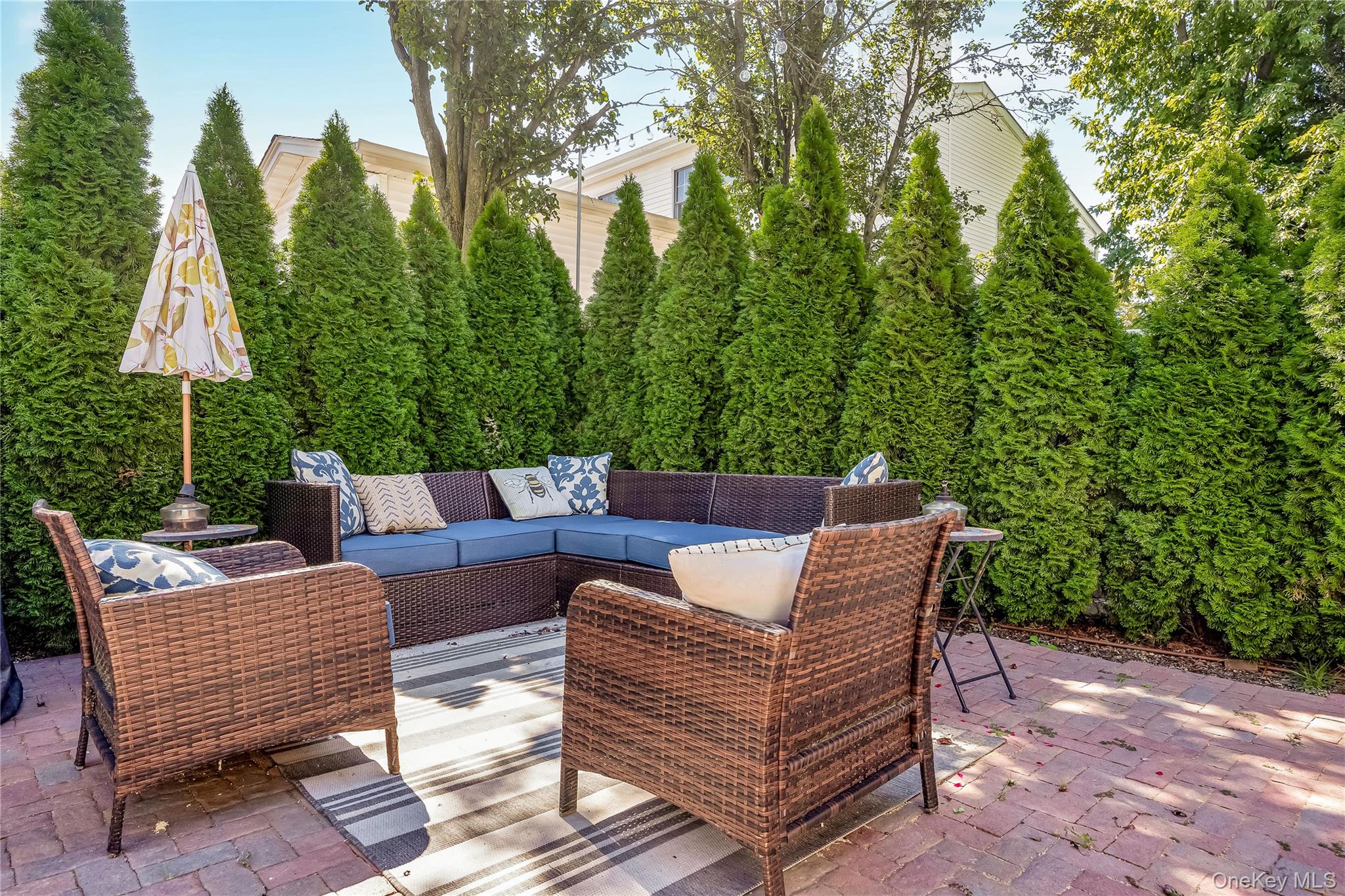 16 Rider Avenue, Malverne, NY 11565