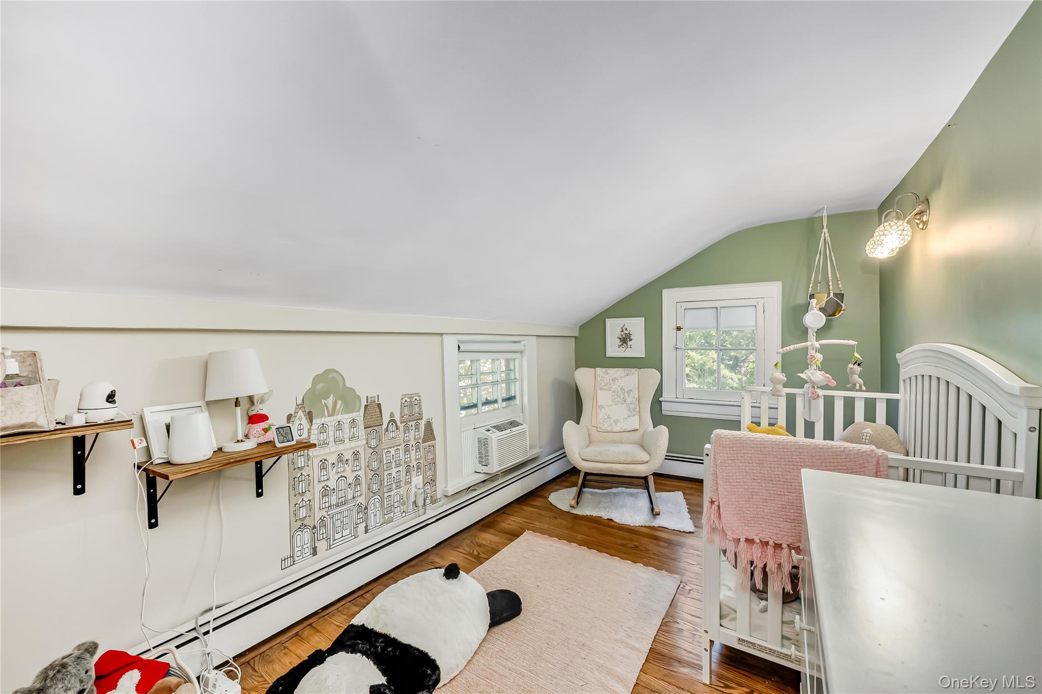 16 Rider Avenue, Malverne, NY 11565