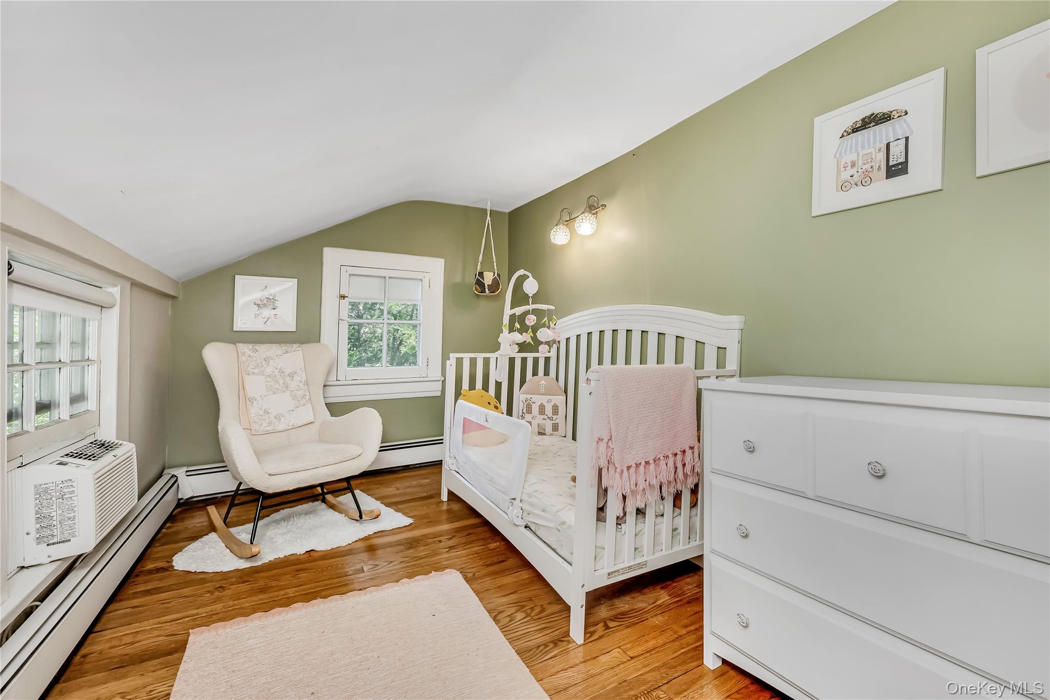 16 Rider Avenue, Malverne, NY 11565