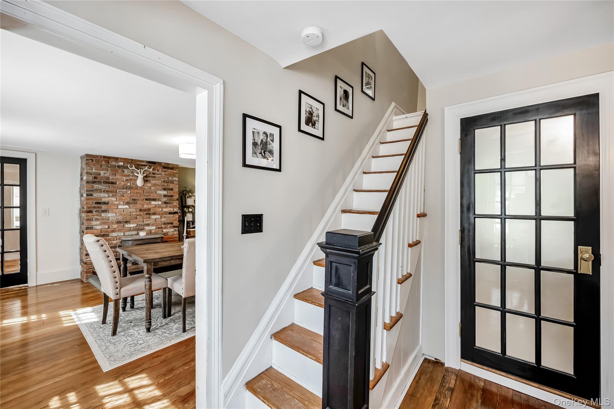 16 Rider Avenue, Malverne, NY 11565