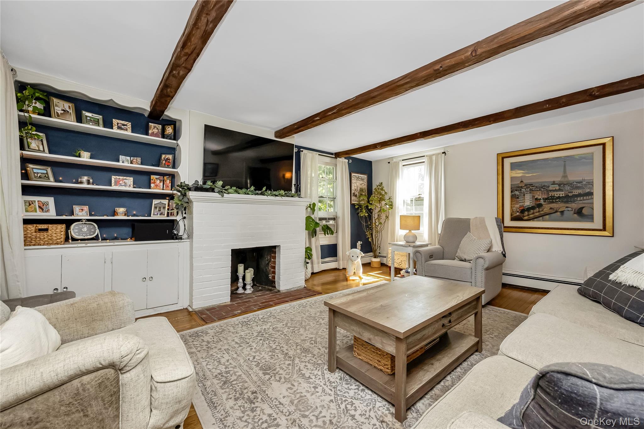 16 Rider Avenue, Malverne, NY 11565