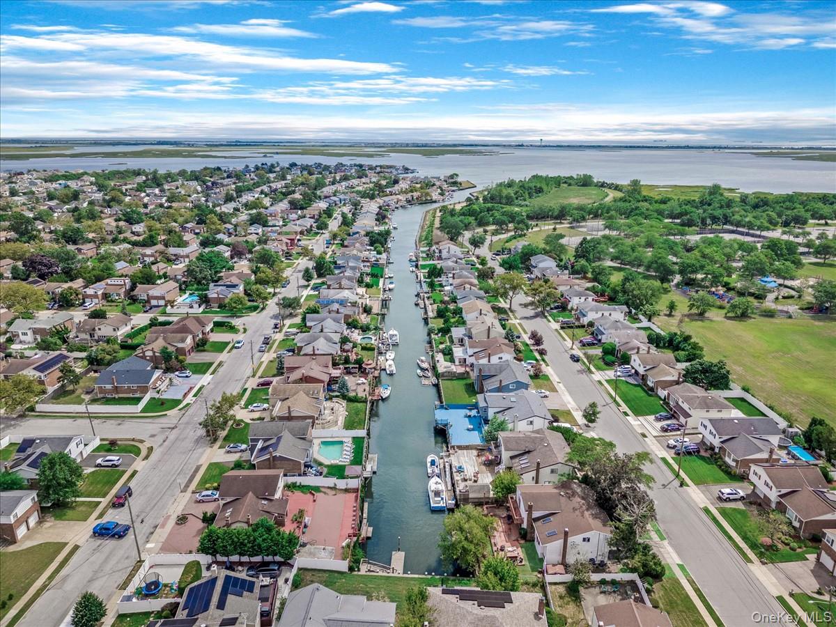 3249 Wolfson Drive, Baldwin, NY 11510