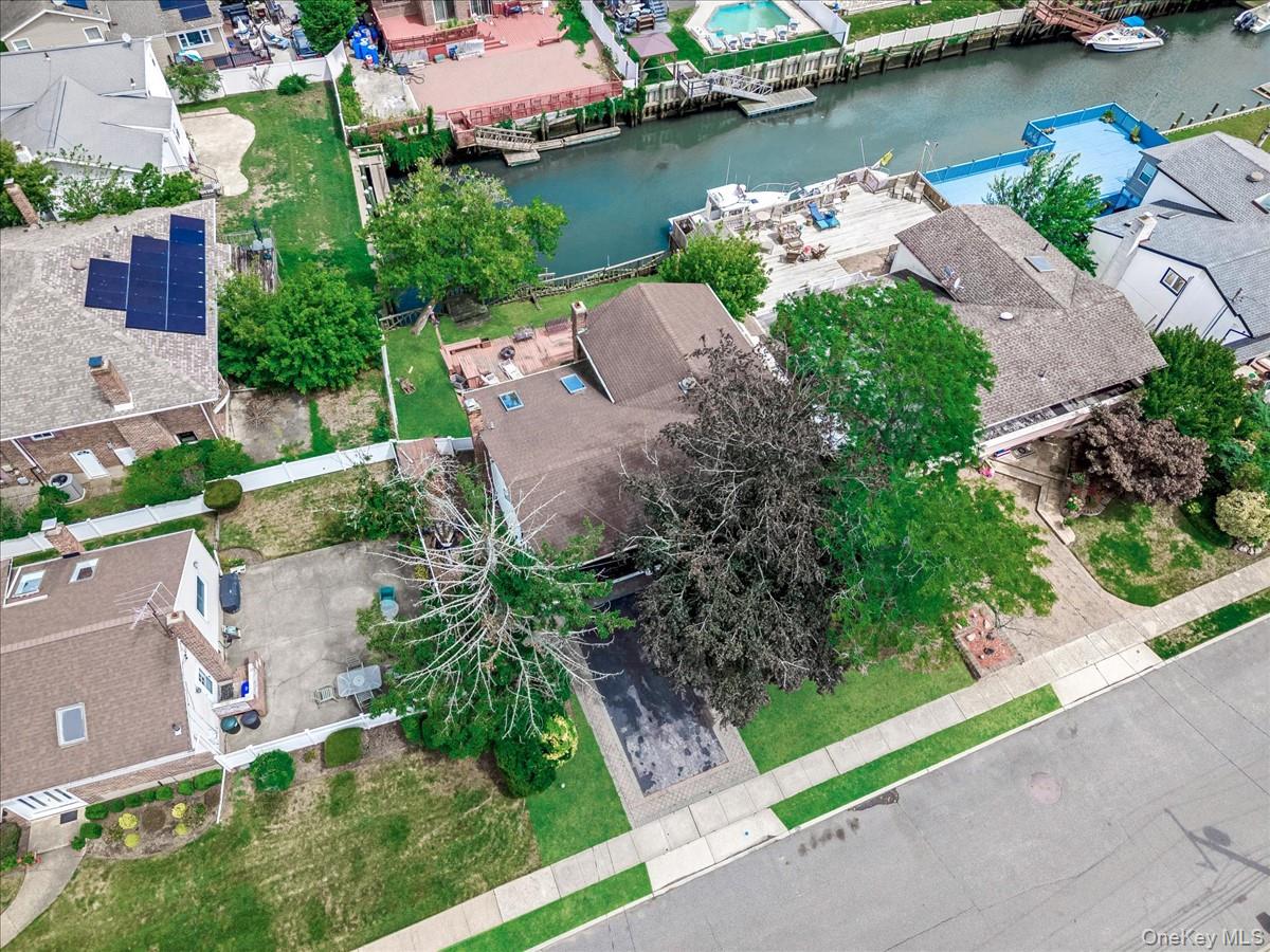 3249 Wolfson Drive, Baldwin, NY 11510