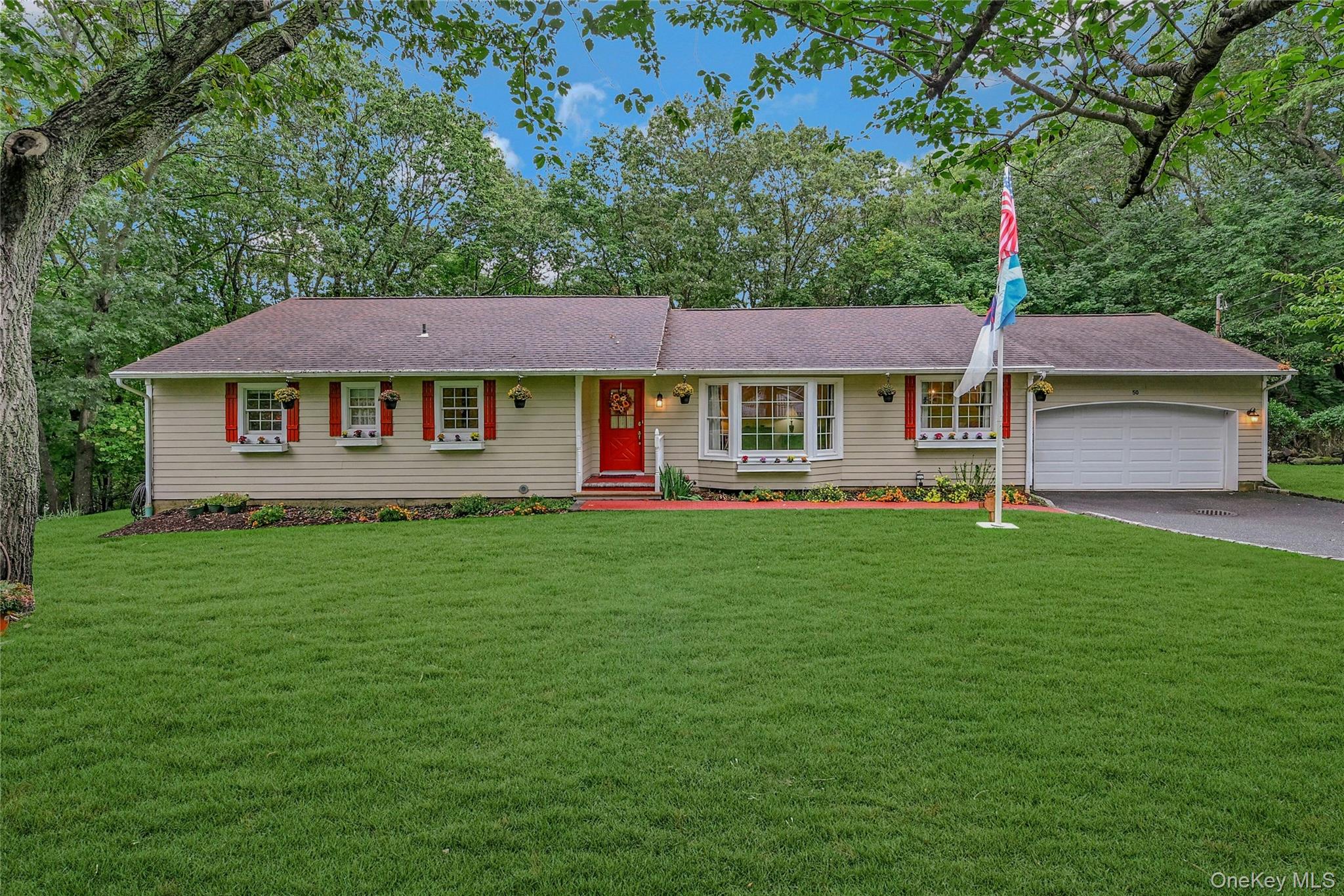 50 Hillcrest Avenue, Port Jefferson, NY 11777