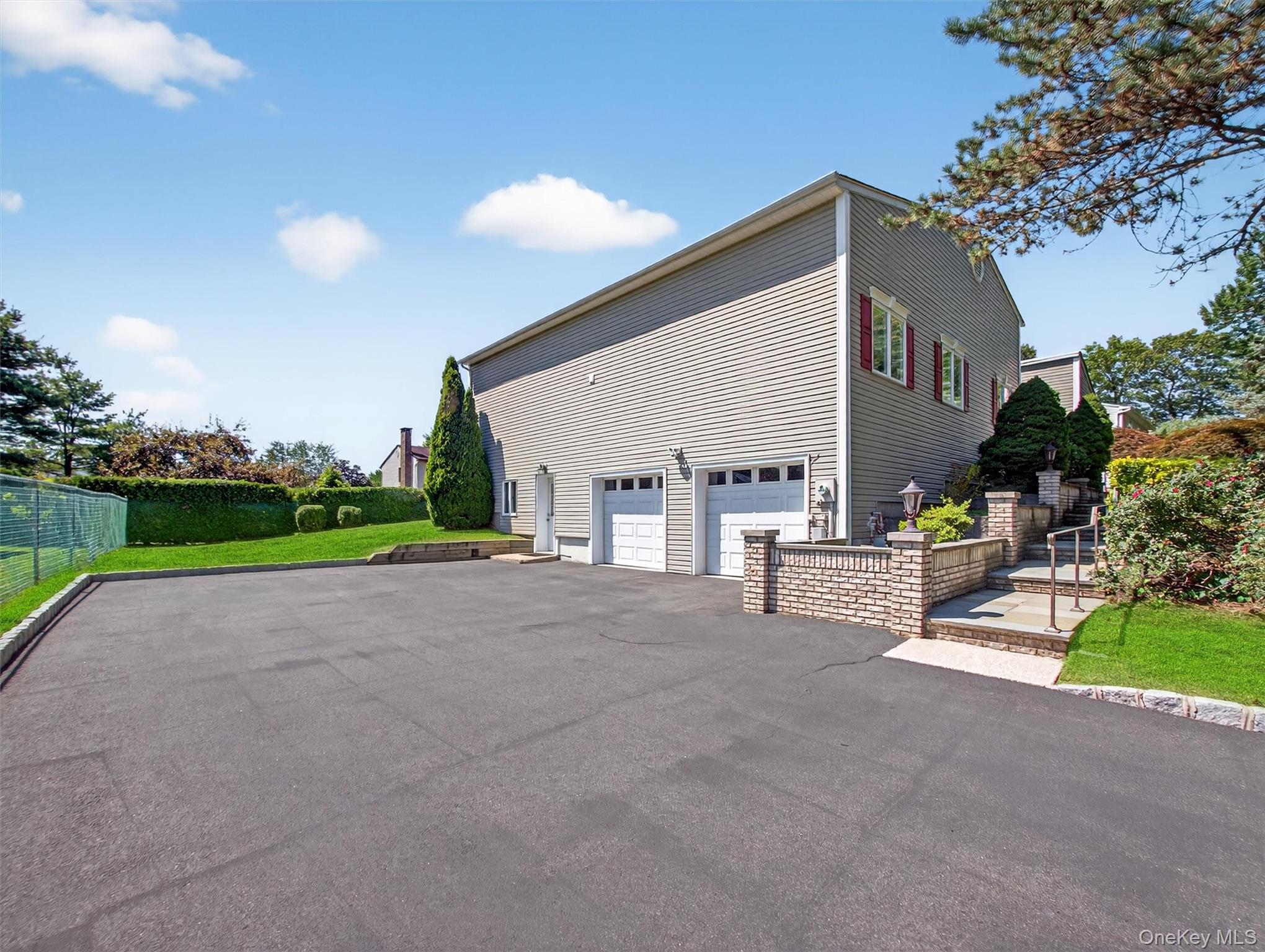 147 Schweizer Lane, Bardonia, NY 10954