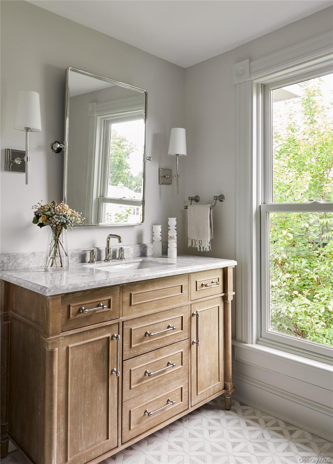 1190 North Avenue, Beacon, NY 12508