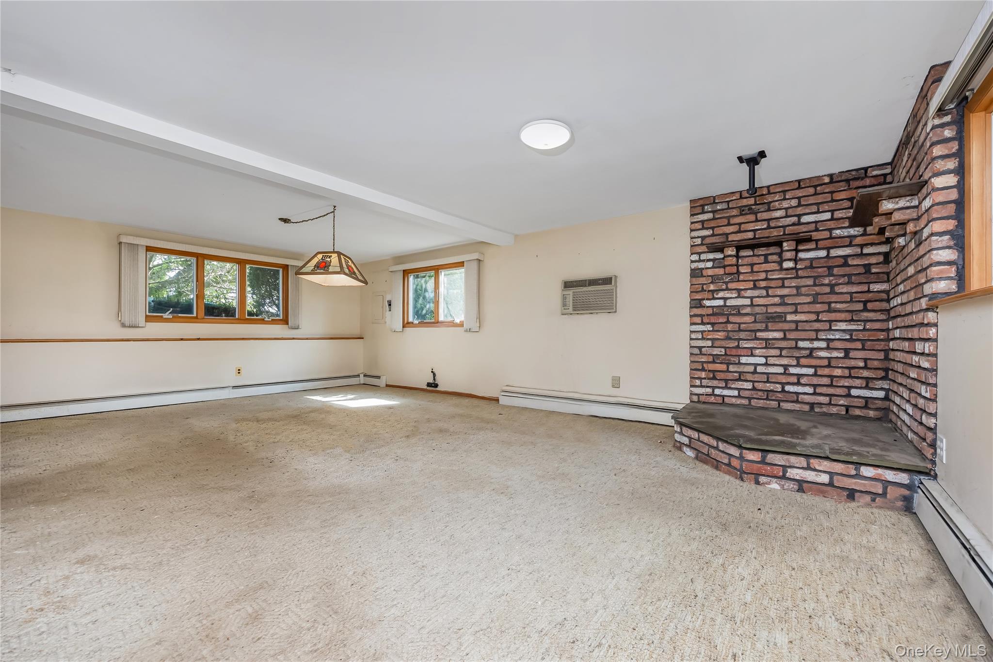 27 Belmont Avenue, Plainview, NY 11803