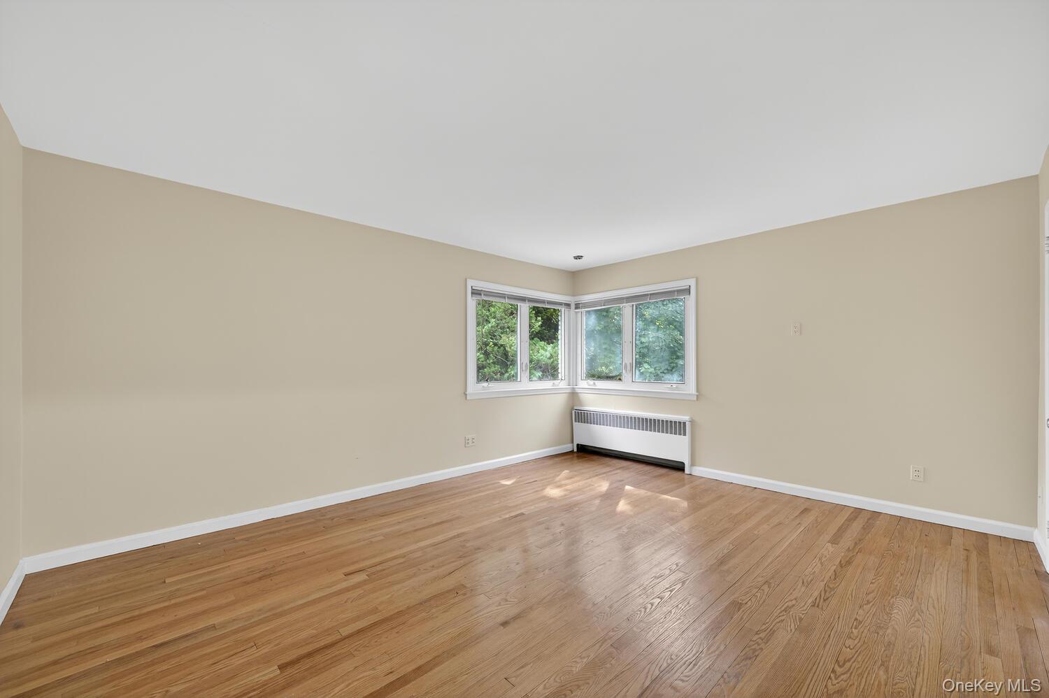 12 Griffith Lane, Huntington, NY 11743