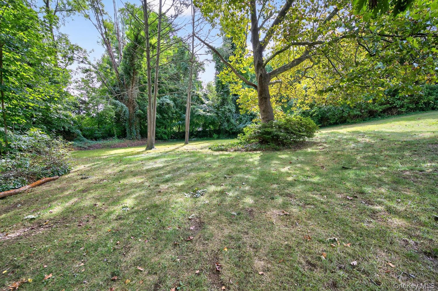 12 Griffith Lane, Huntington, NY 11743