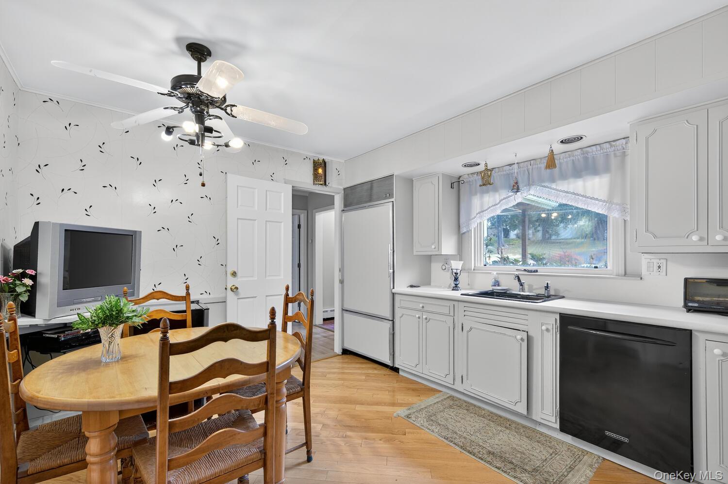 12 Griffith Lane, Huntington, NY 11743