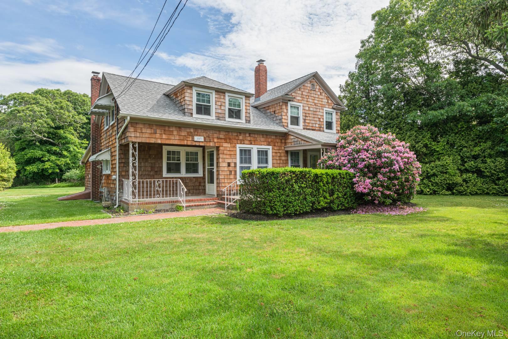 103 Montauk Highway, Quogue, NY 11959