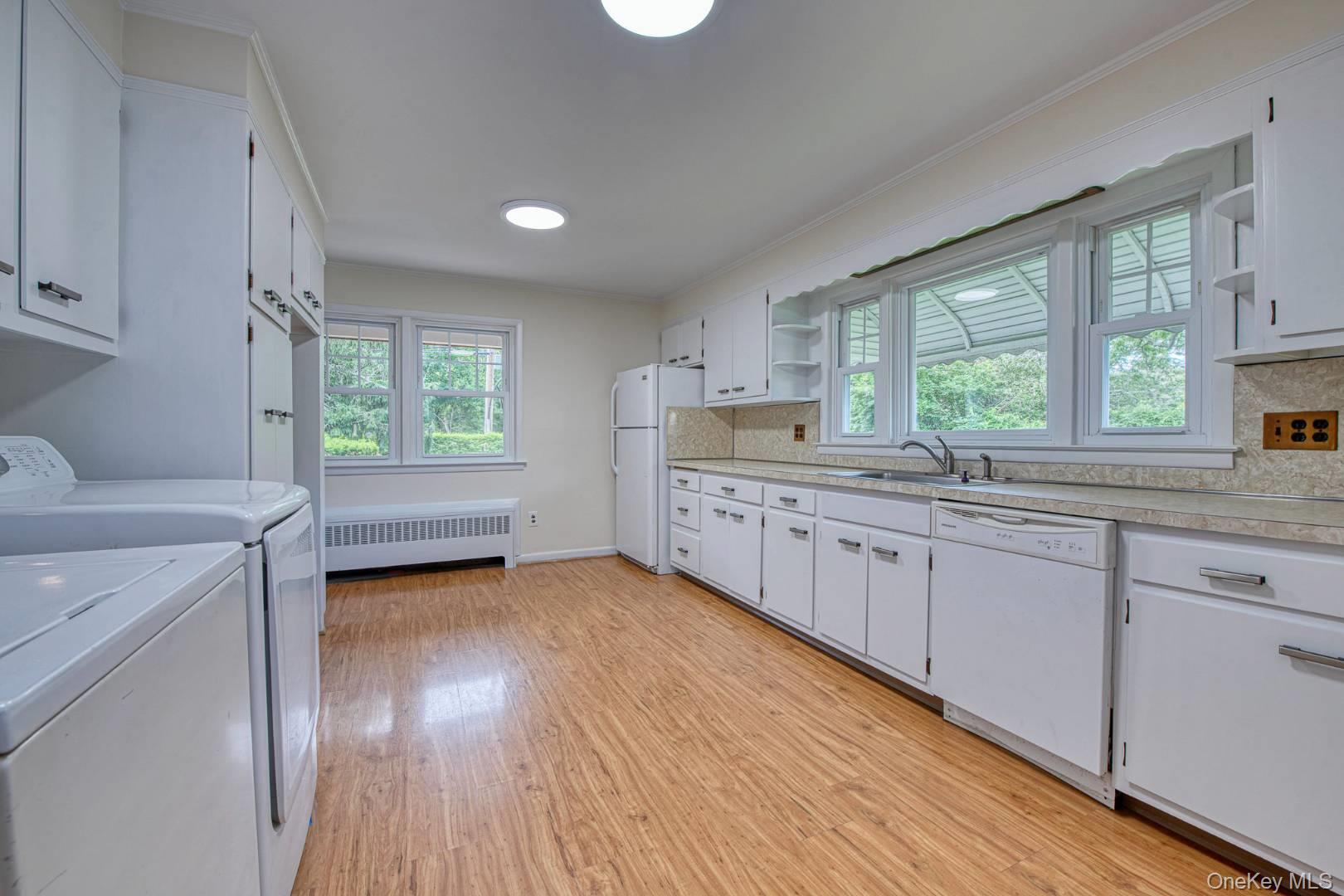 103 Montauk Highway, Quogue, NY 11959