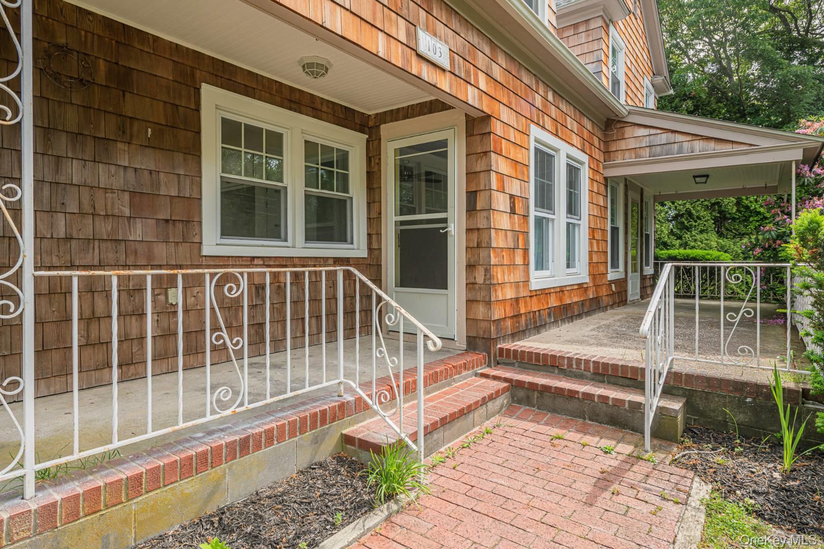 103 Montauk Highway, Quogue, NY 11959