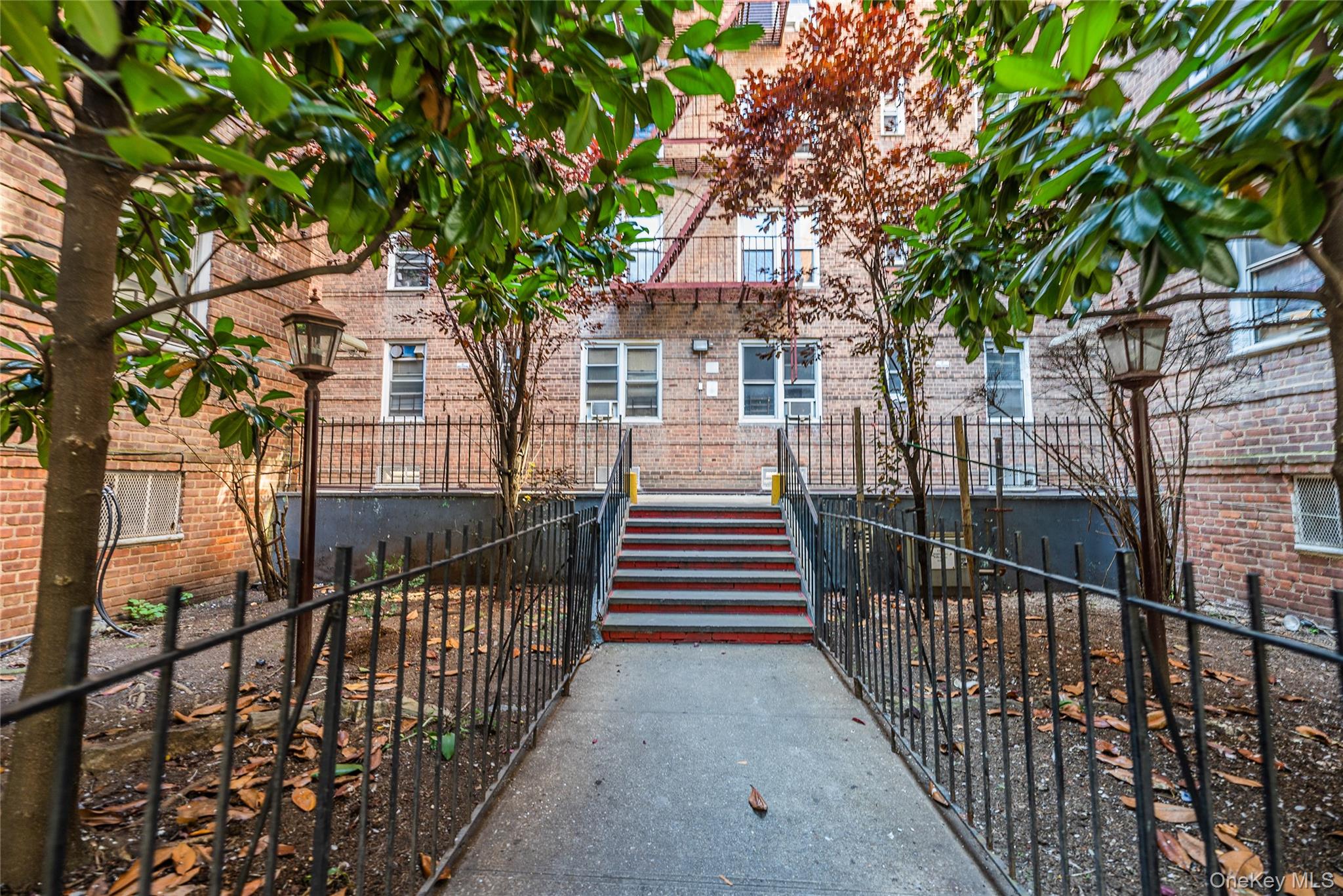 134 39 Blossom Ave # 1H, Flushing, NY 11355