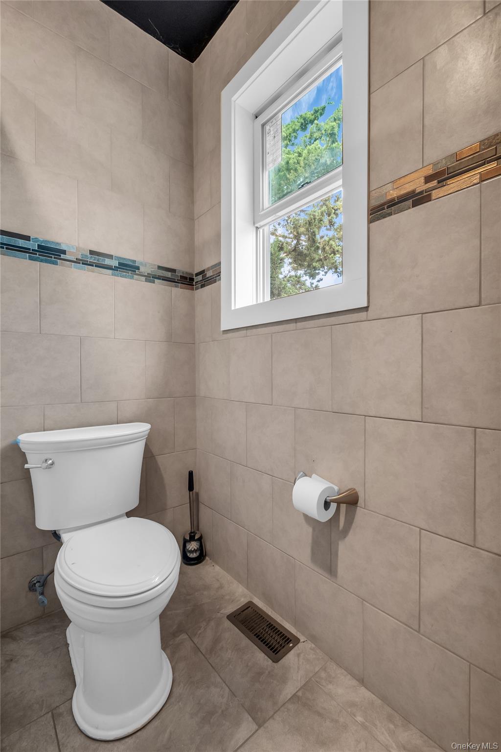 715 Flanders Road, Flanders, NY 11901