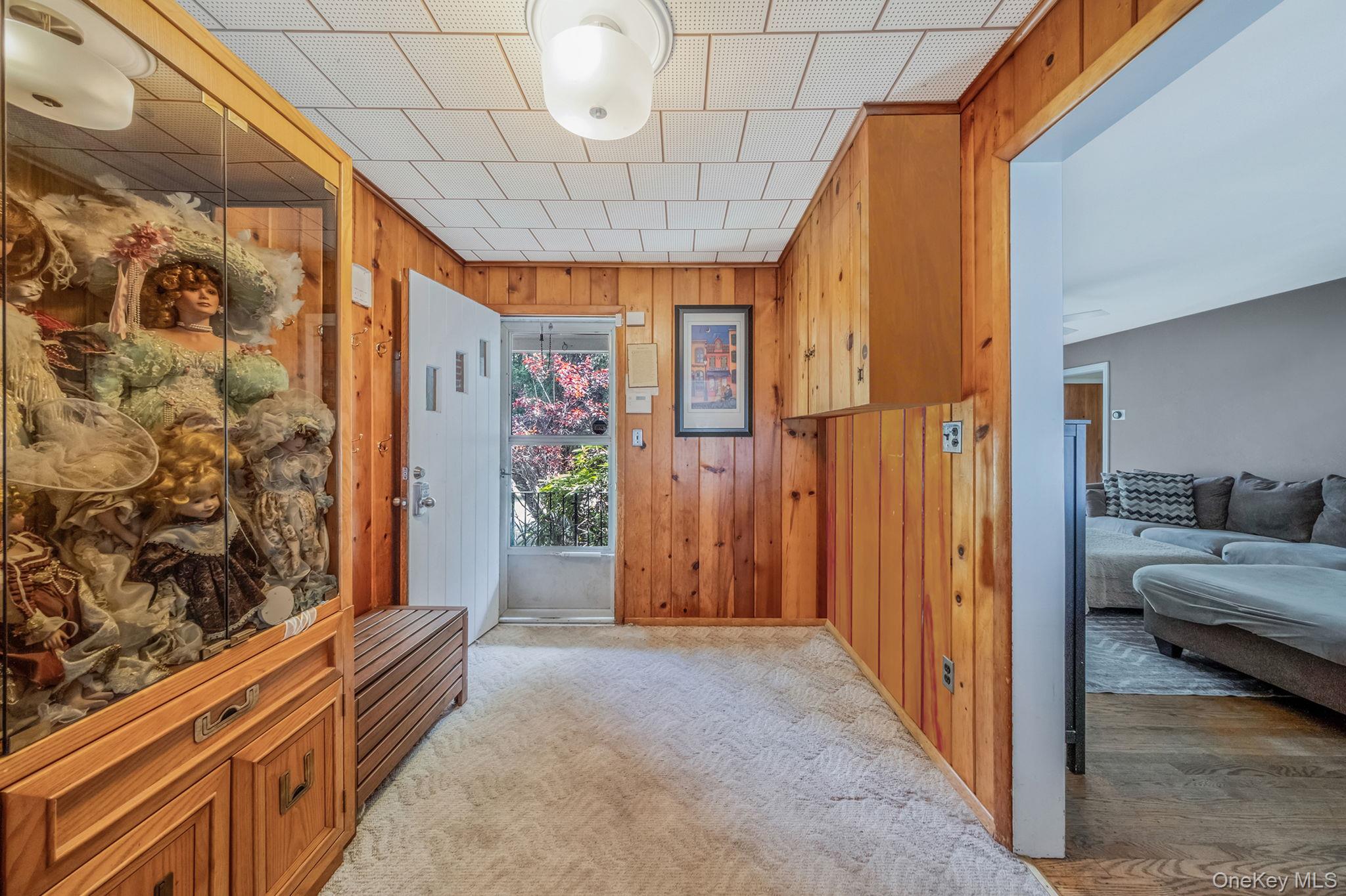 891 Pondview Road, Riverhead, NY 11901