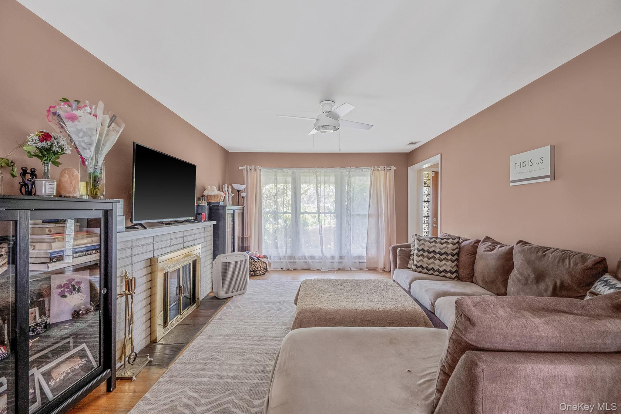 891 Pondview Road, Riverhead, NY 11901